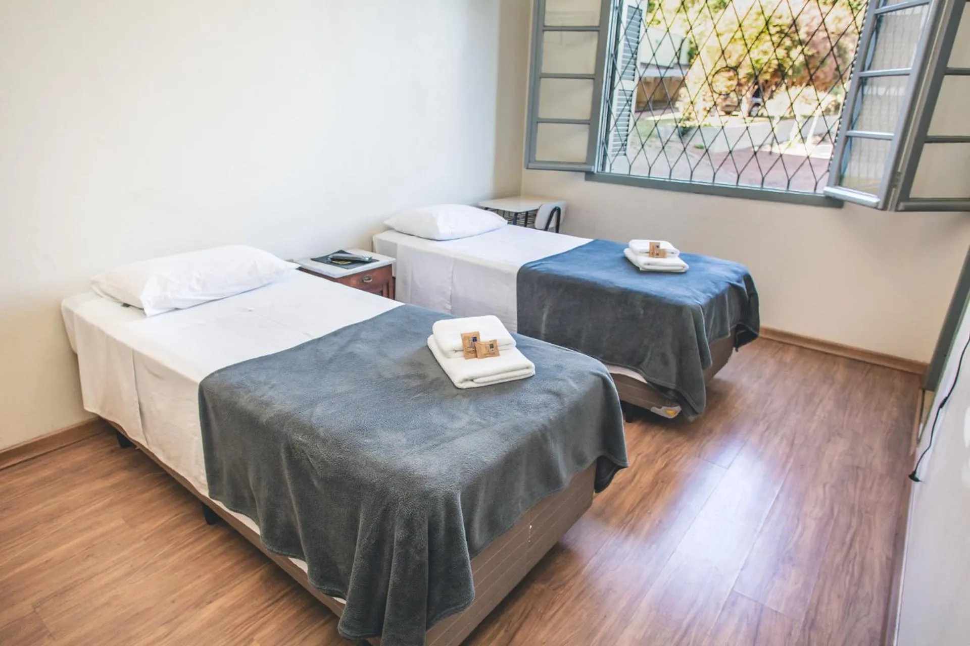 View (from property/room), Bed in Hotel Pousada São Lourenço