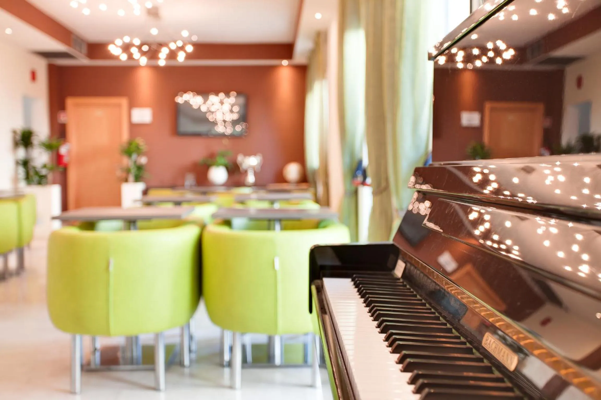 Restaurant/places to eat in Hotel Souvenir - Koolibry Hotels