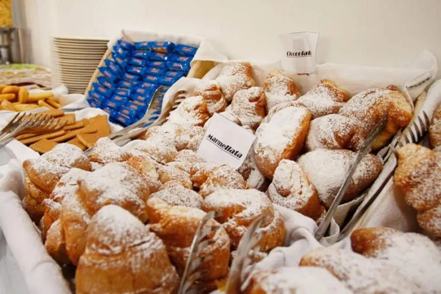 Food and drinks in Hotel Souvenir - Koolibry Hotels