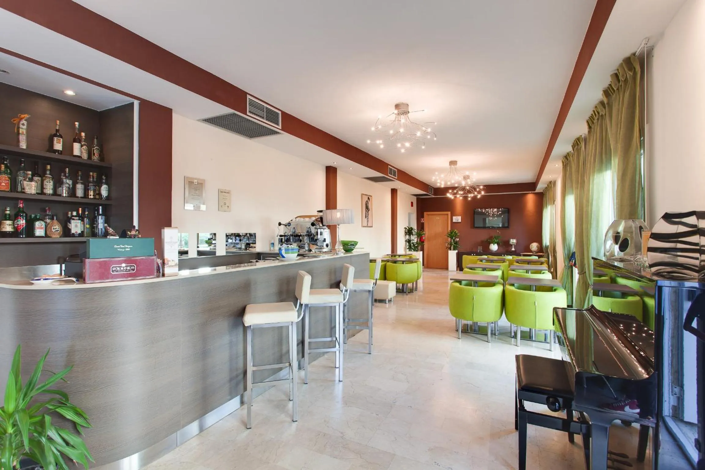 Restaurant/places to eat in Hotel Souvenir - Koolibry Hotels