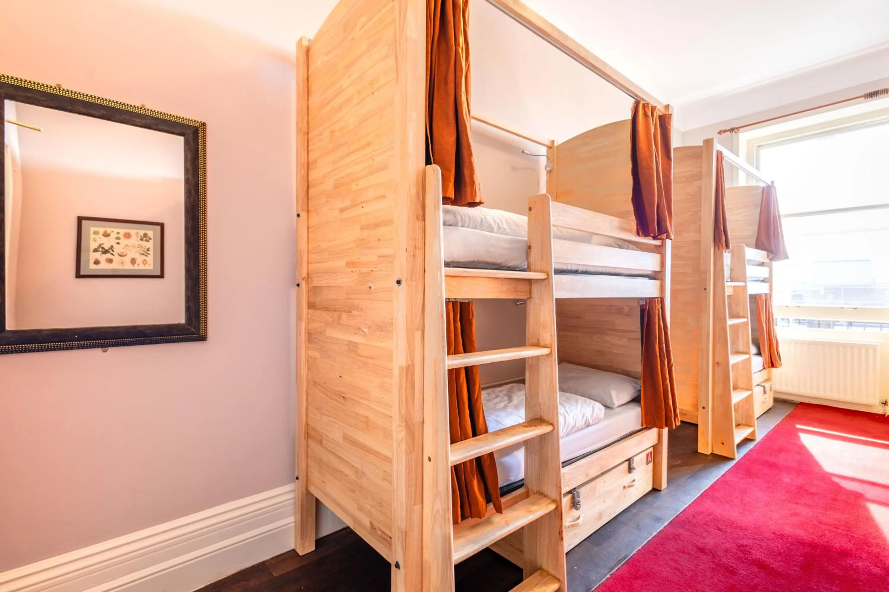 Bed in Palmers Lodge Swiss Cottage