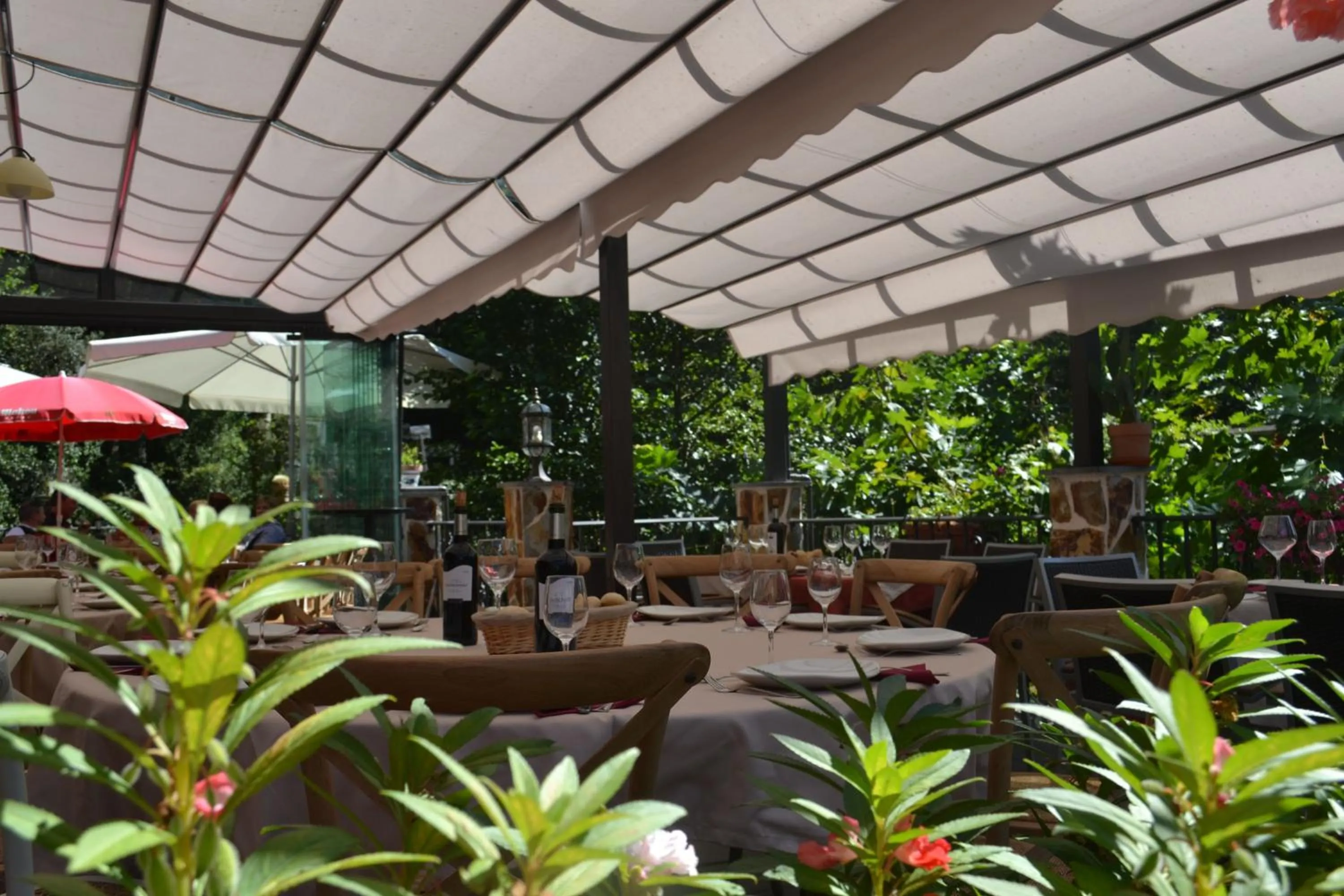 Dining area in Akla La Casa Del Puente