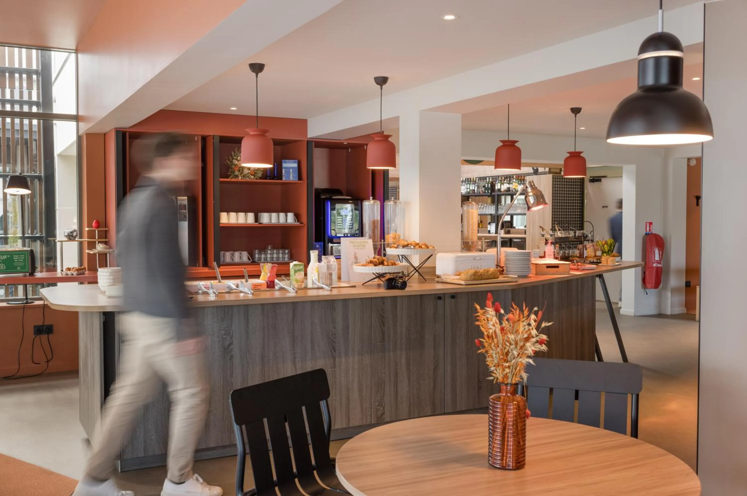 Breakfast in IBIS STYLES Rouen Parc Expos Zenith