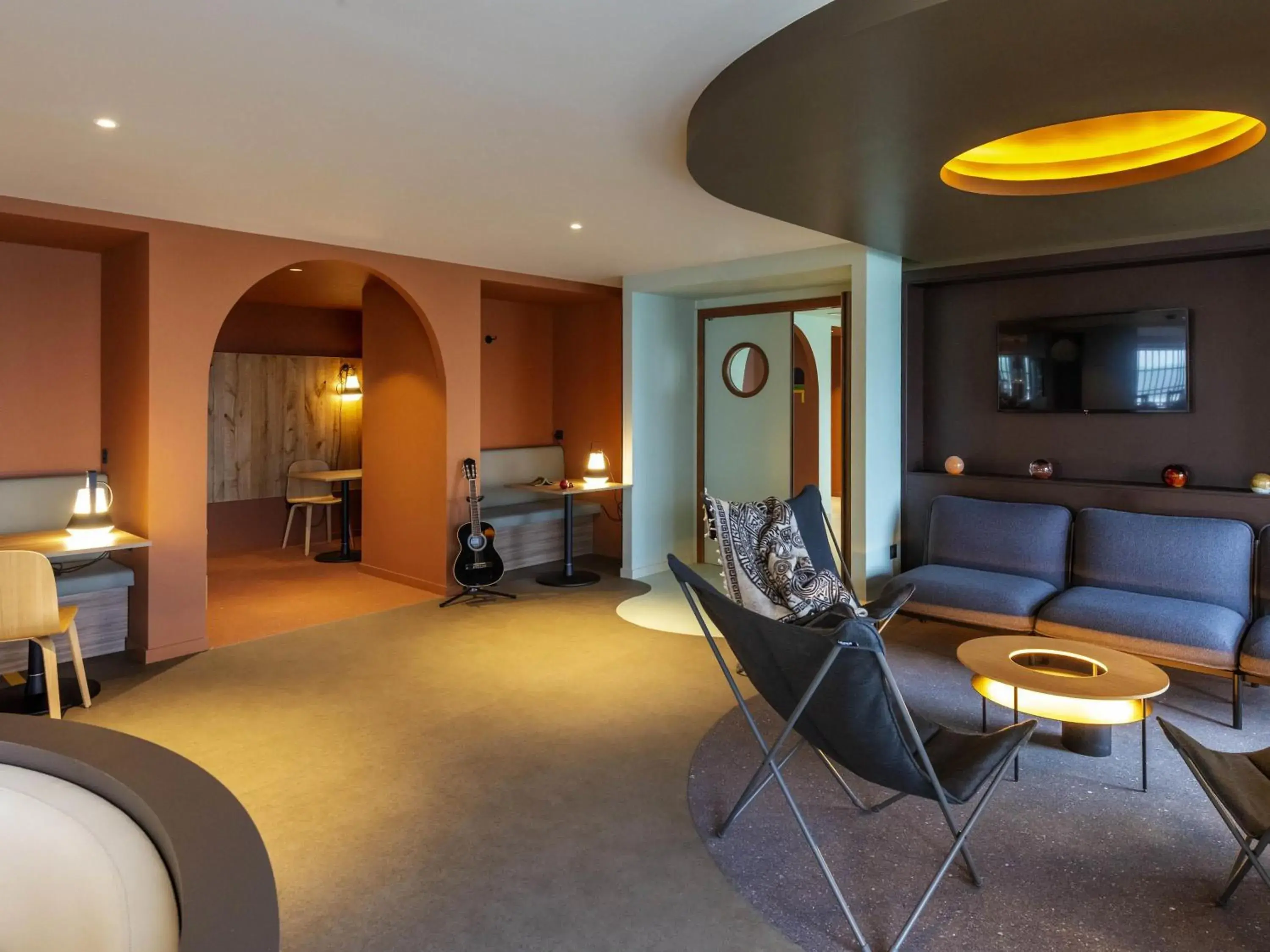 Lounge or bar in IBIS STYLES Rouen Parc Expos Zenith Lounge or bar in IBIS STYLES Rouen Parc Expos Zenith