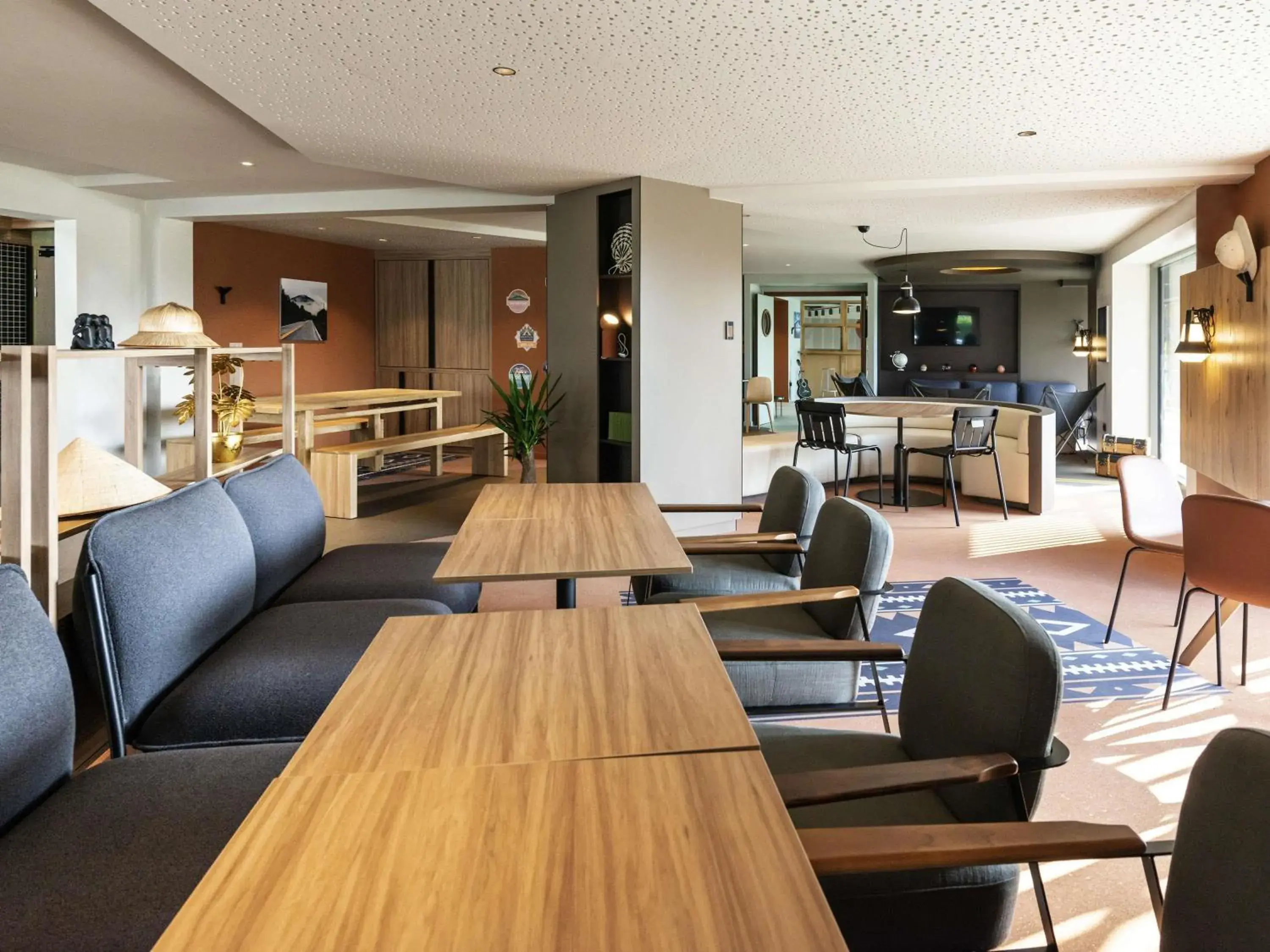 Lounge or bar in IBIS STYLES Rouen Parc Expos Zenith Lounge or bar in IBIS STYLES Rouen Parc Expos Zenith