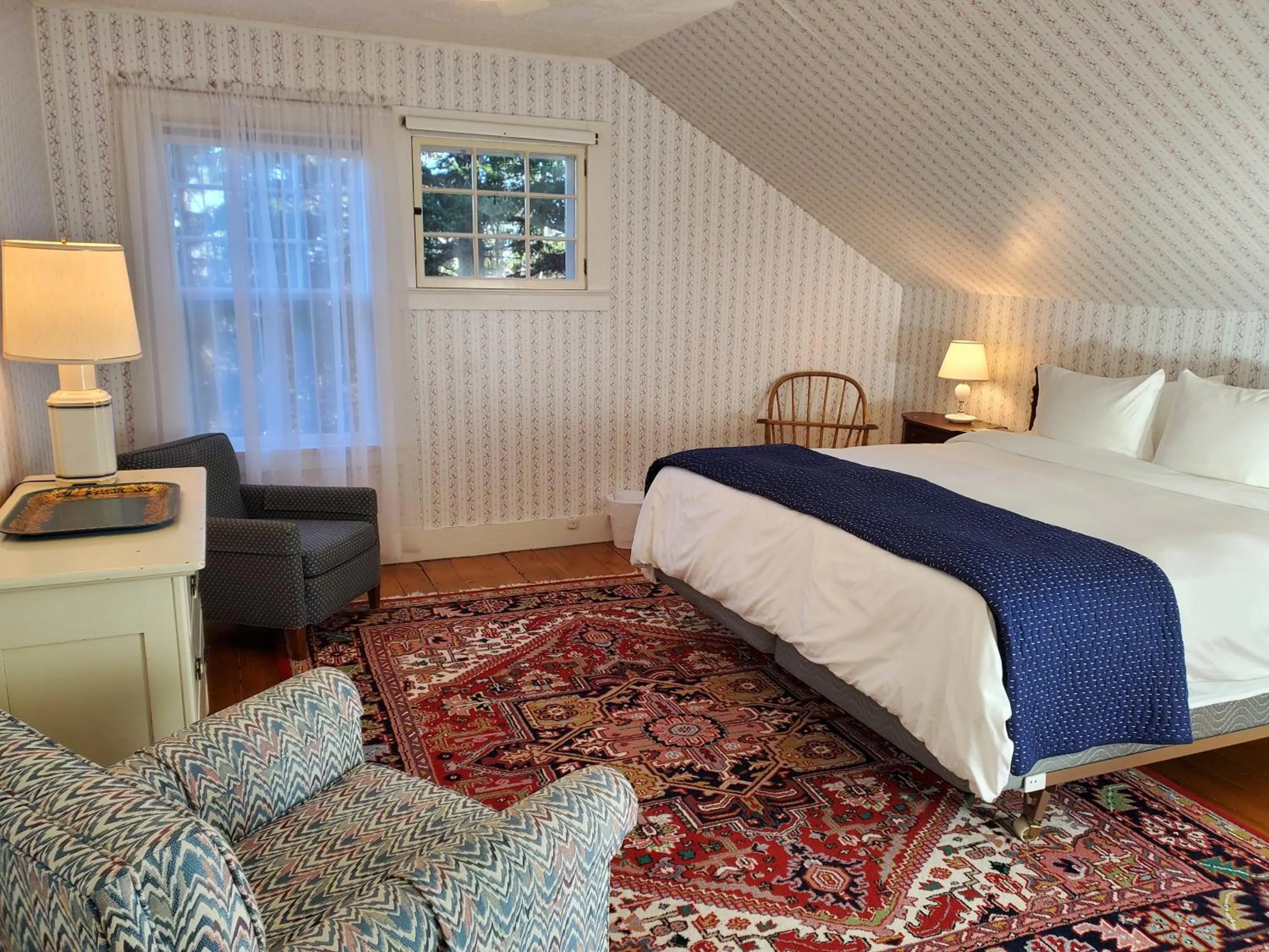 Photo of the whole room, Bed in Harbourside Inn