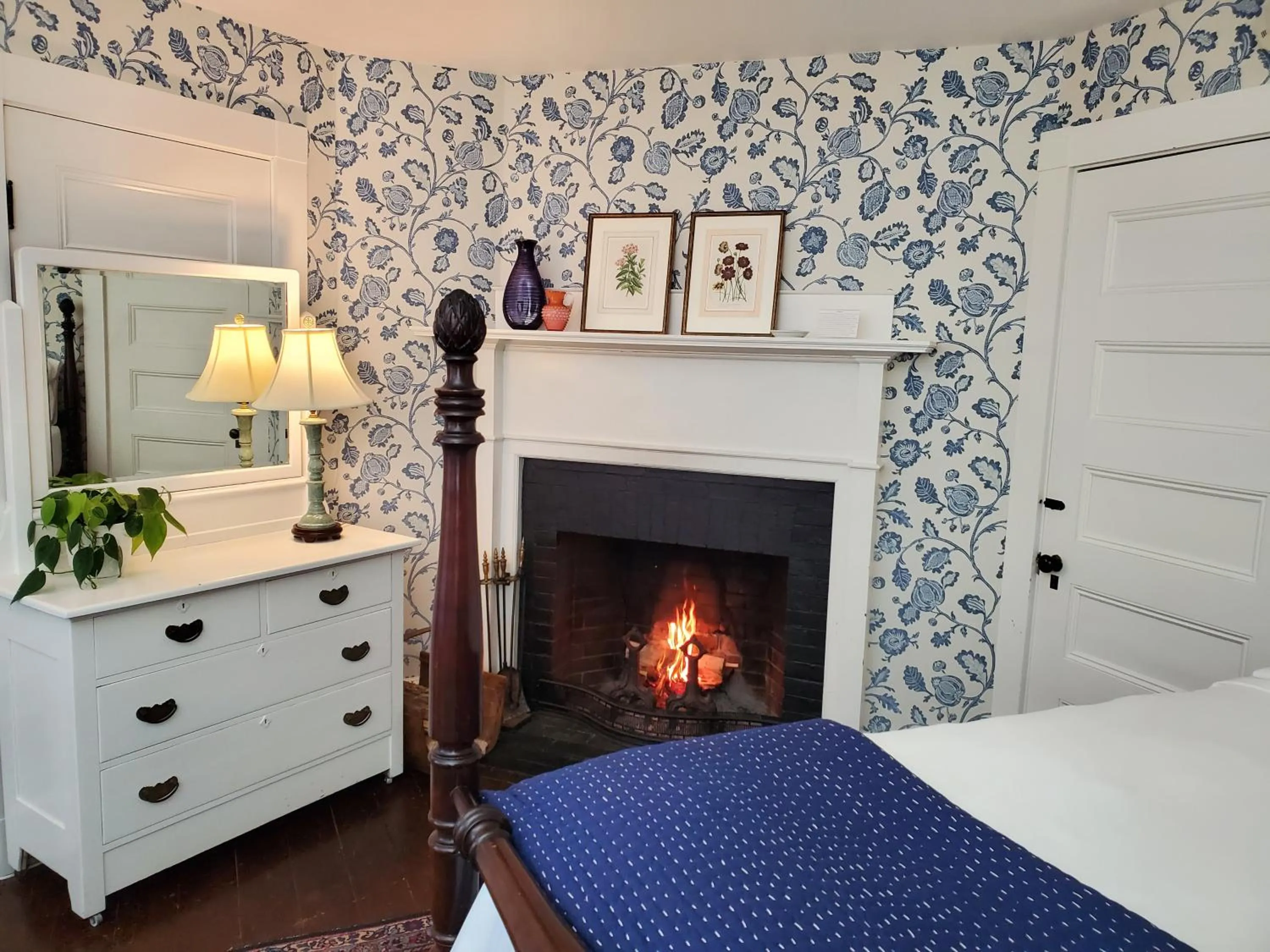 Bedroom, Bed in Harbourside Inn