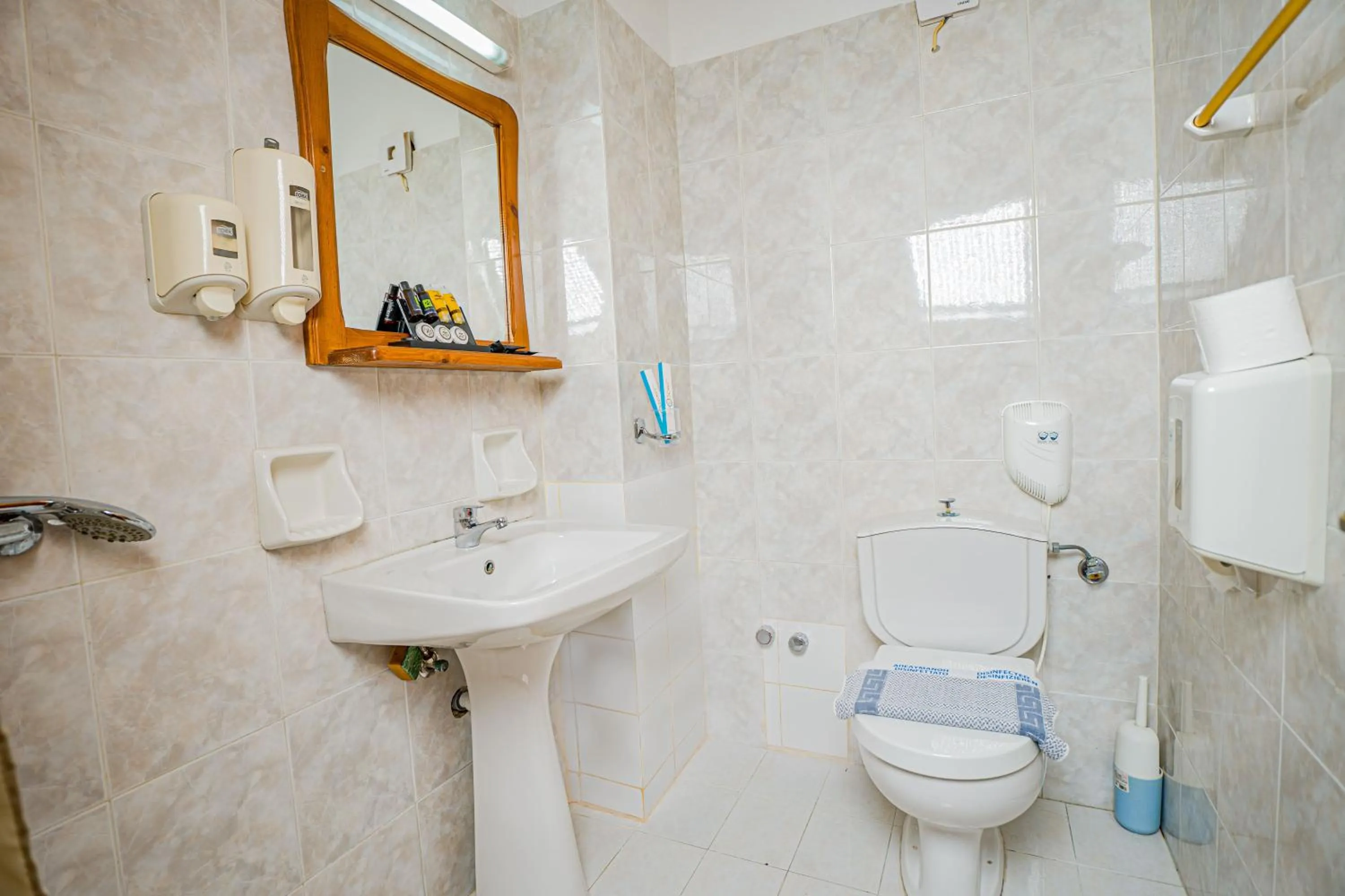 Toilet in Symi Garden Studios