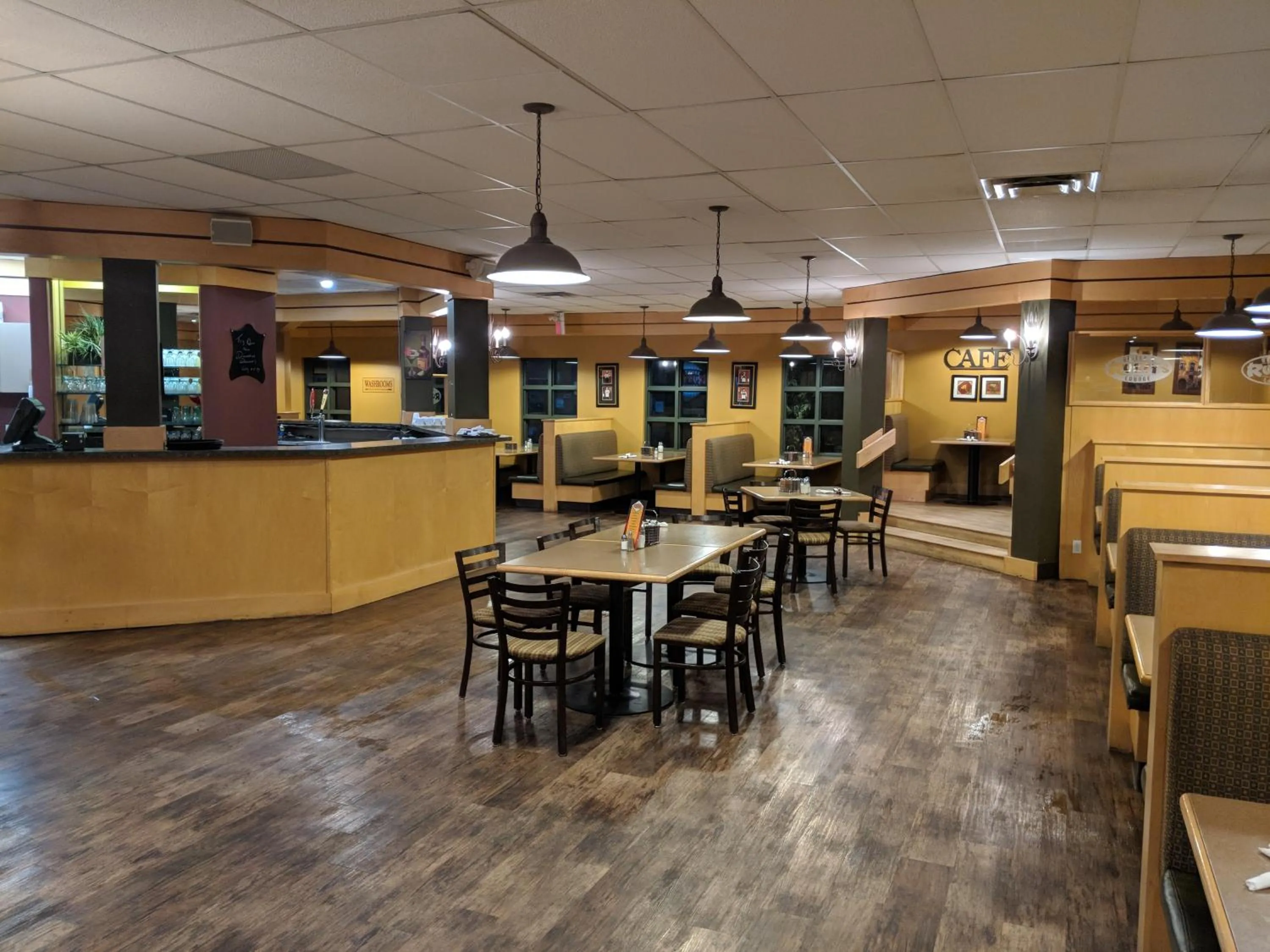 Restaurant/places to eat in BCMInns - Lloydminster