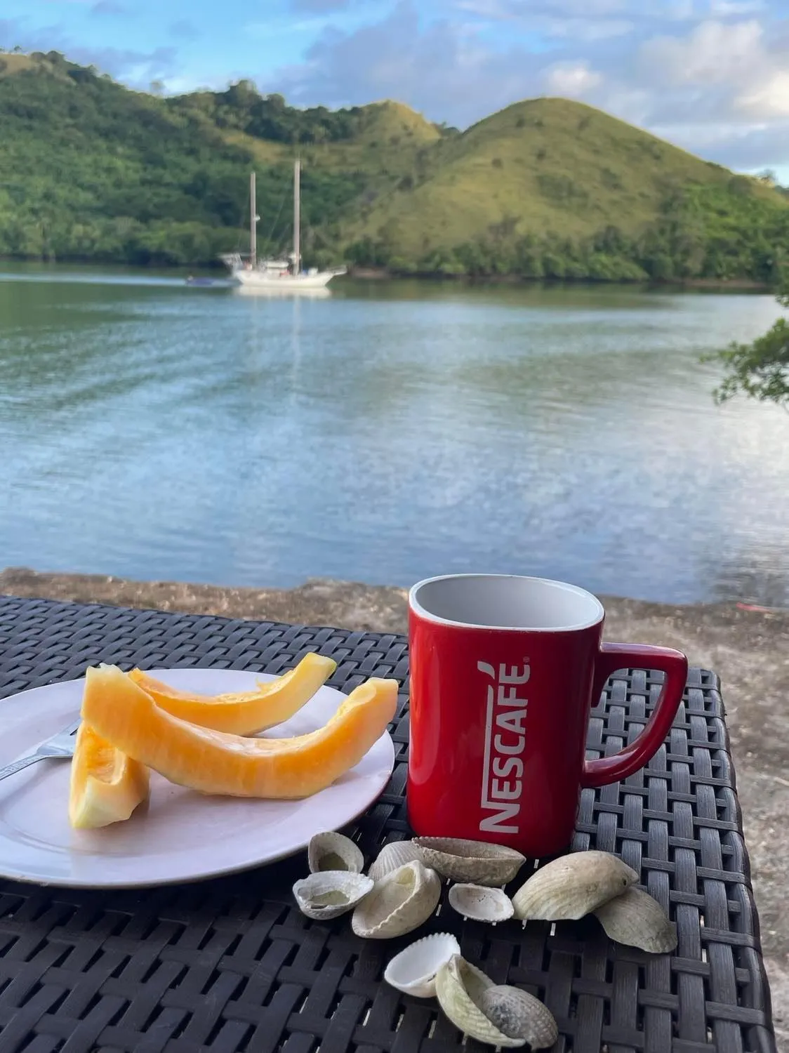 Restaurant/places to eat in Borac Bay Bungalows Hotel and Resort