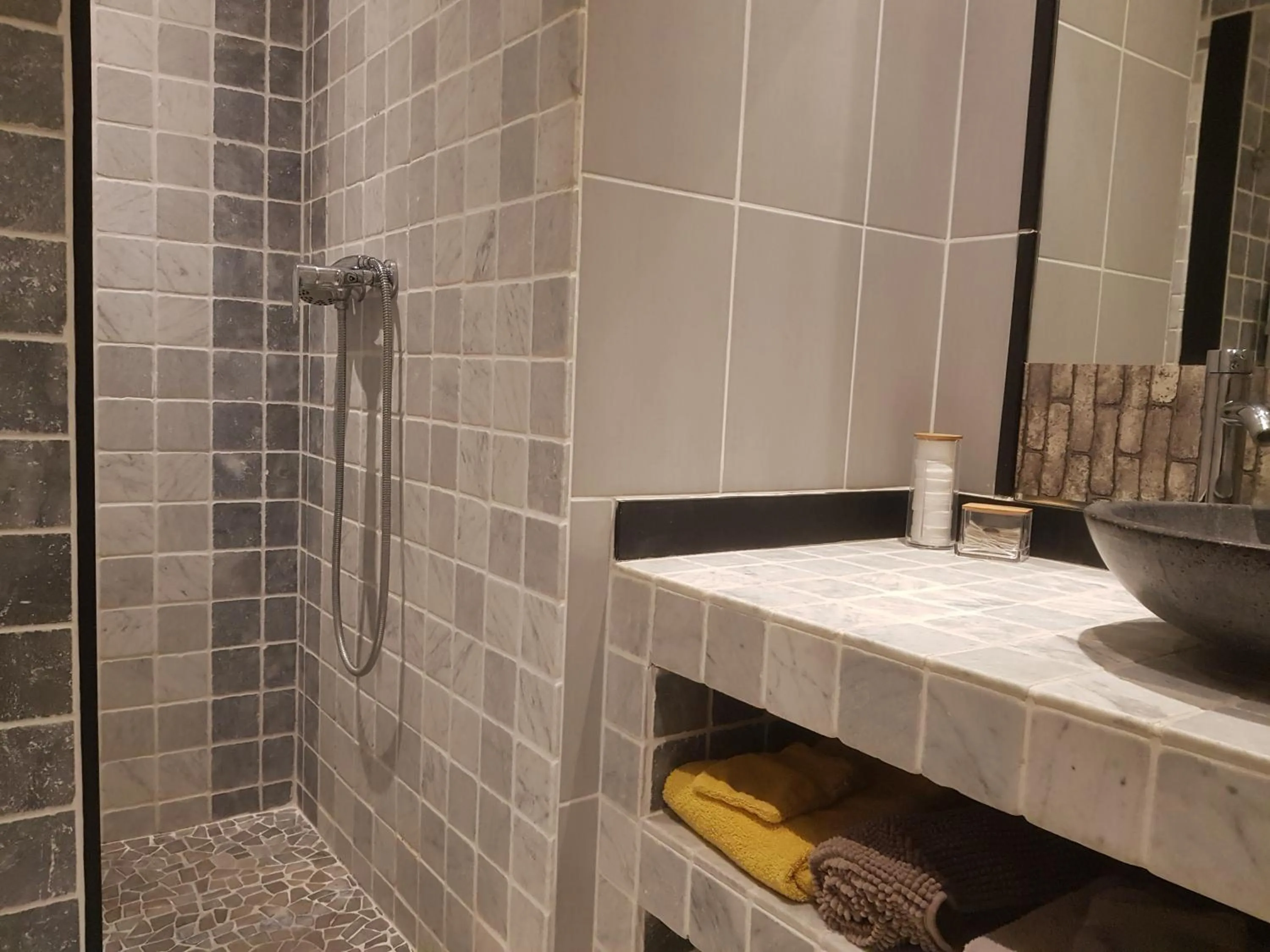 Shower in Les Lézards 2 au Soleil Draguignan