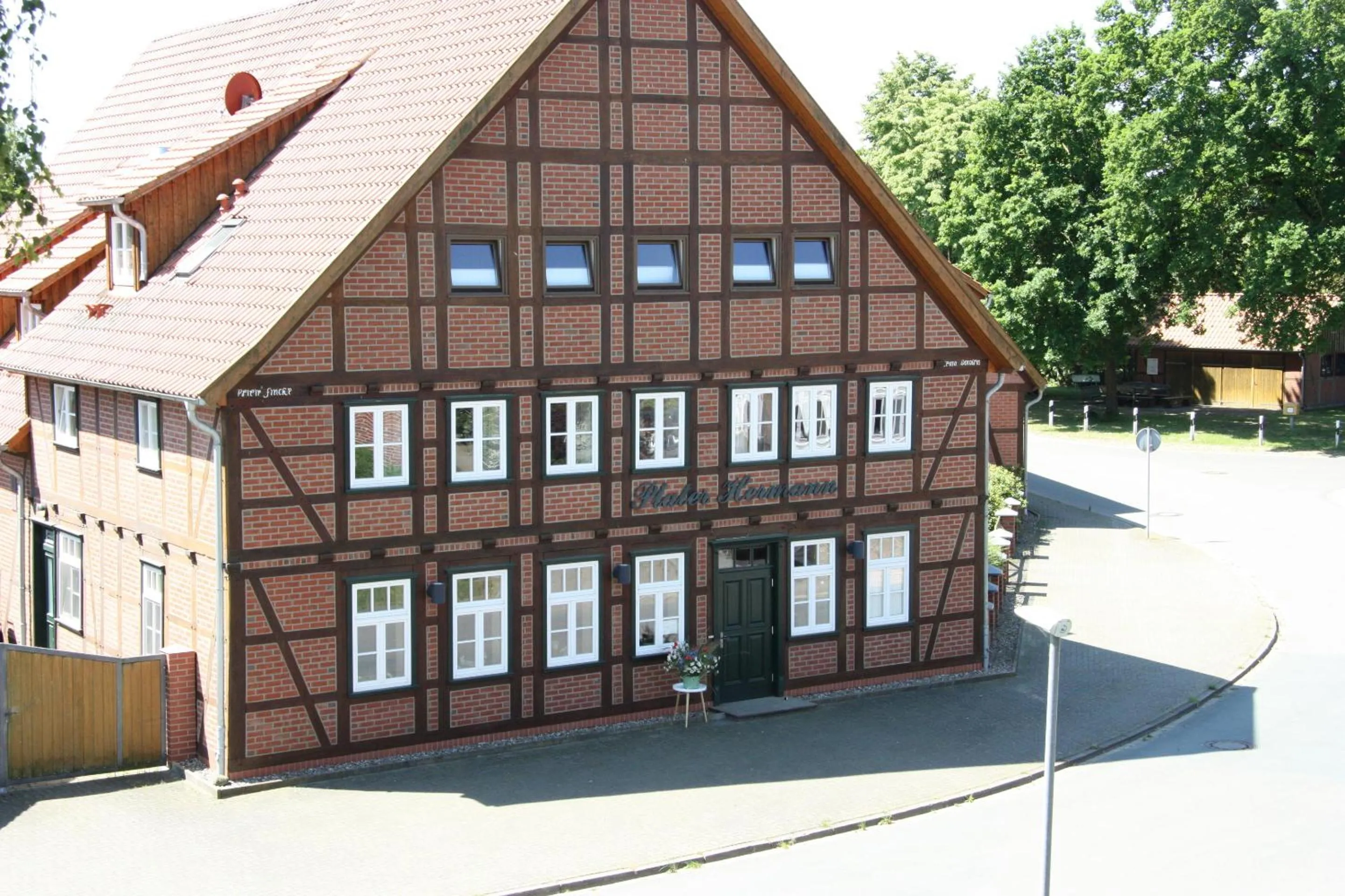 Property building in Plater Hermann