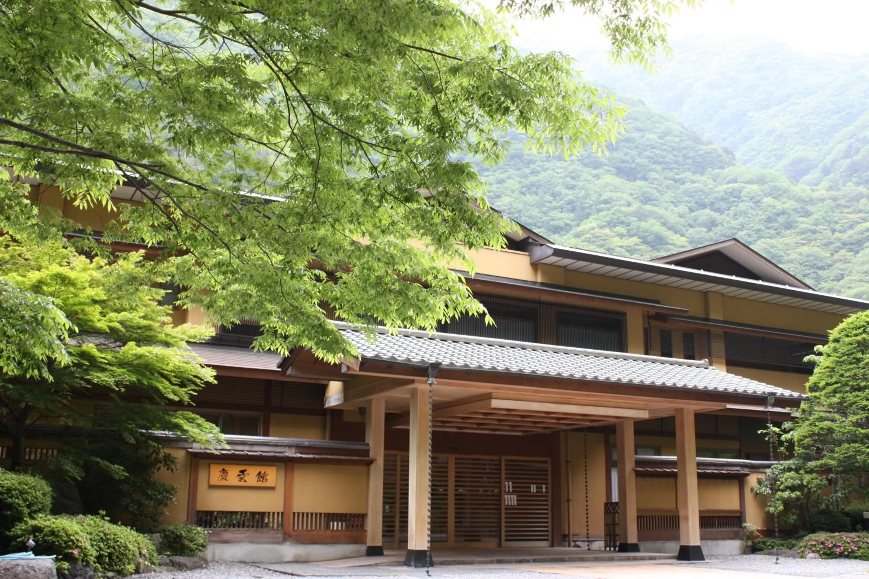 Property building in Nishiyama Onsen Keiunkan