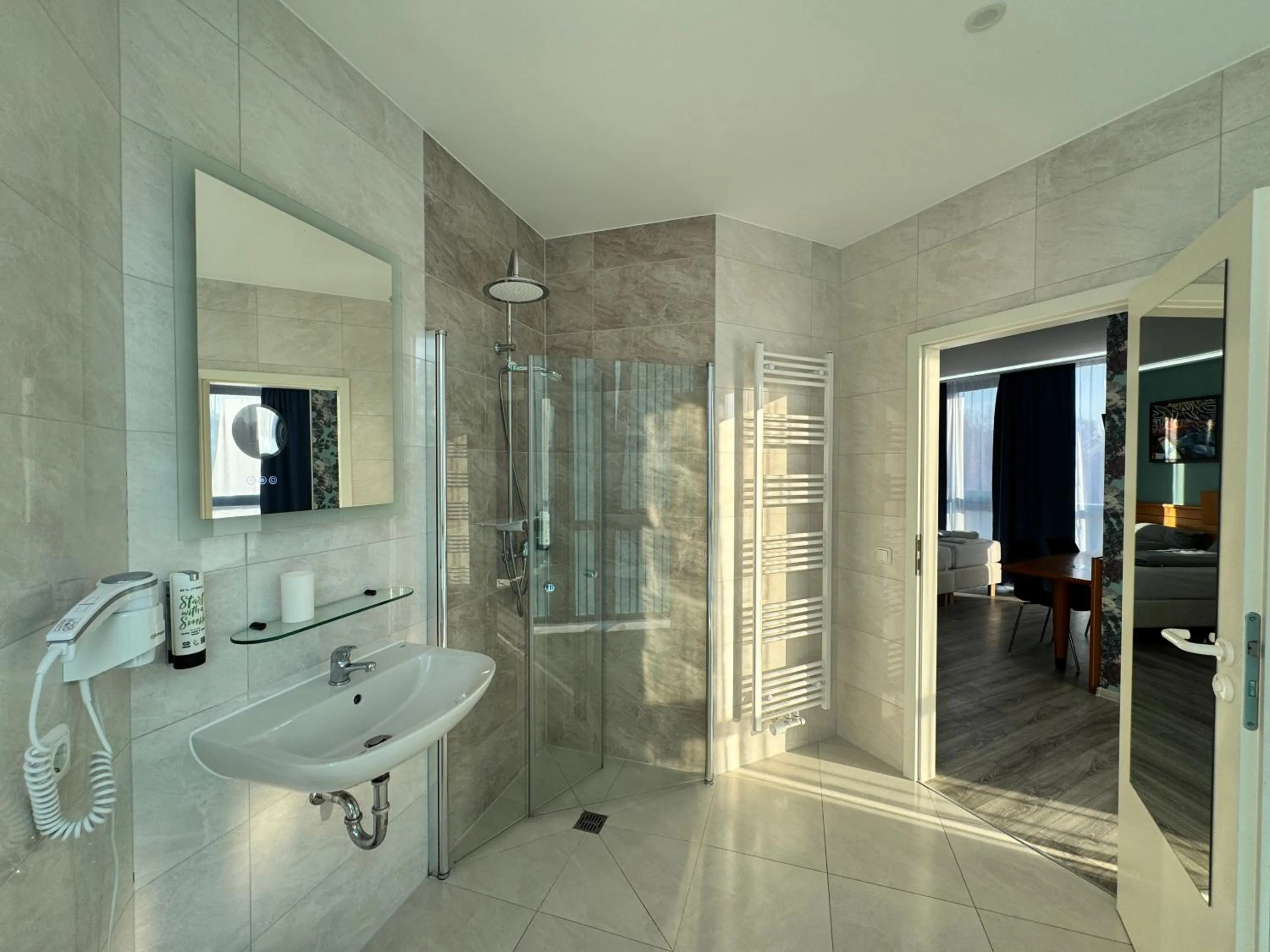 Shower in Parkhotel Viktoria