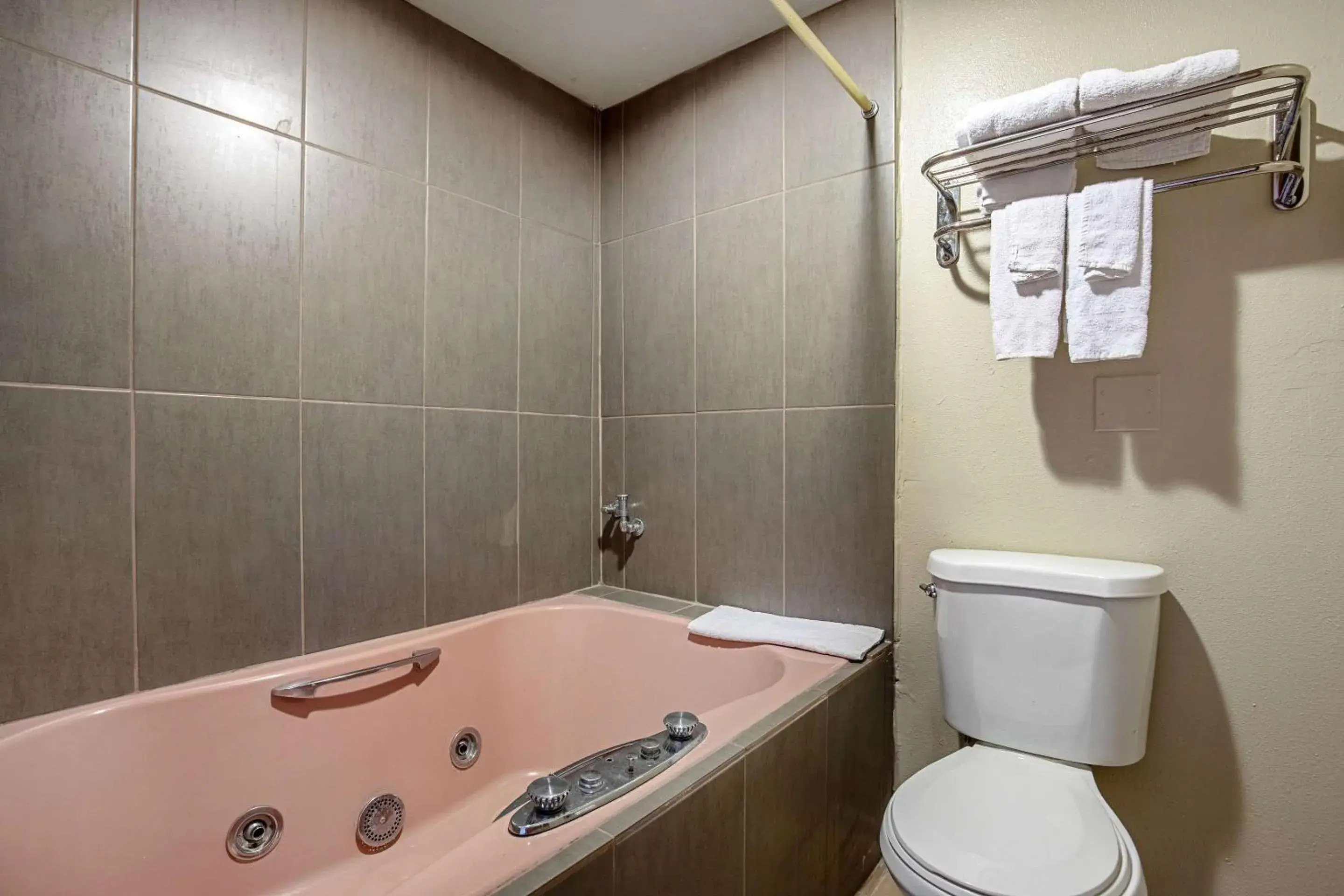 Photo of the whole room in Rodeway Inn St George North - Near Pioneer Park Photo of the whole room in Rodeway Inn St George North - Near Pioneer Park