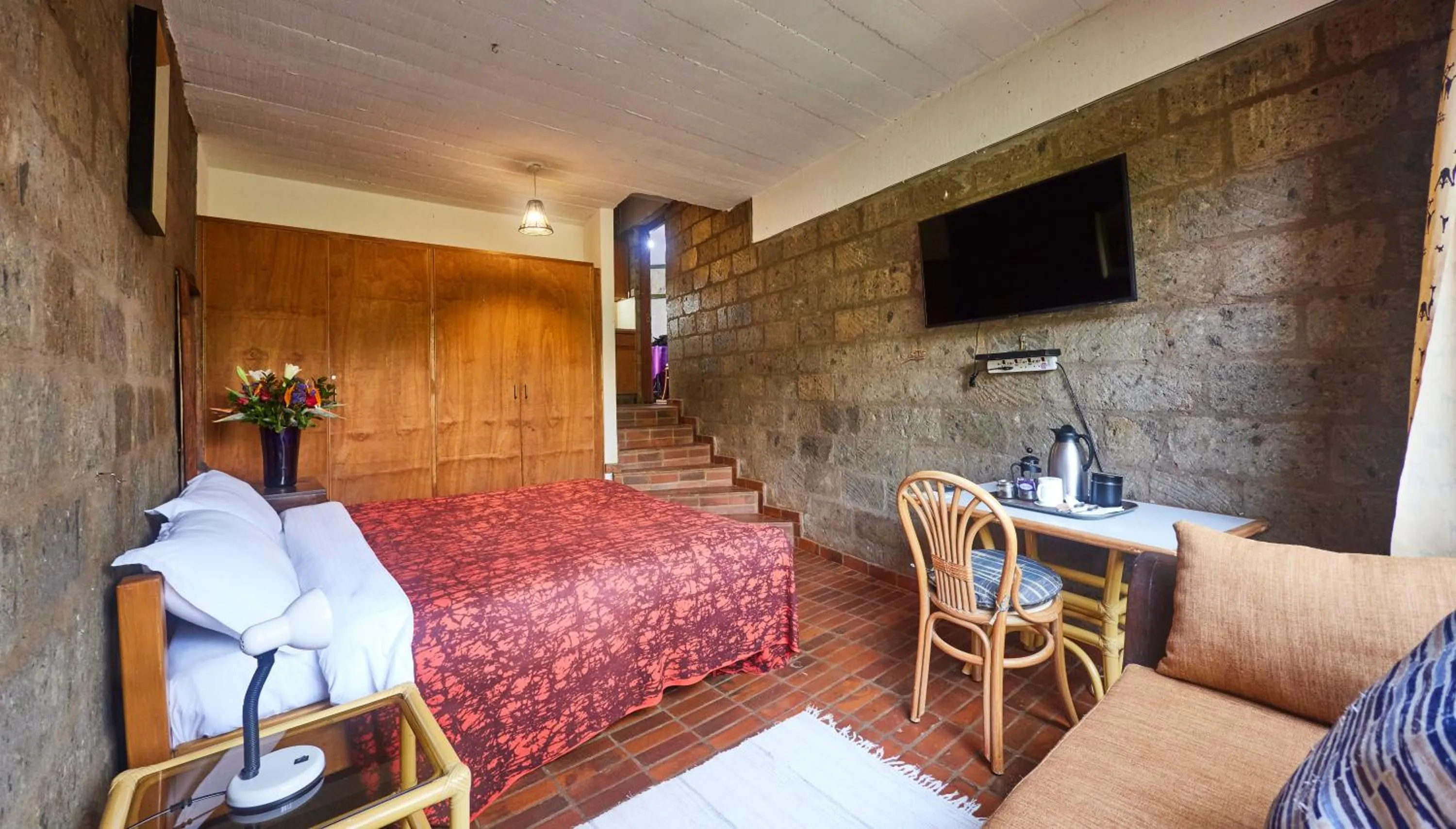 Photo of the whole room, Bed in Villa Rock Stop Falls Gigiri