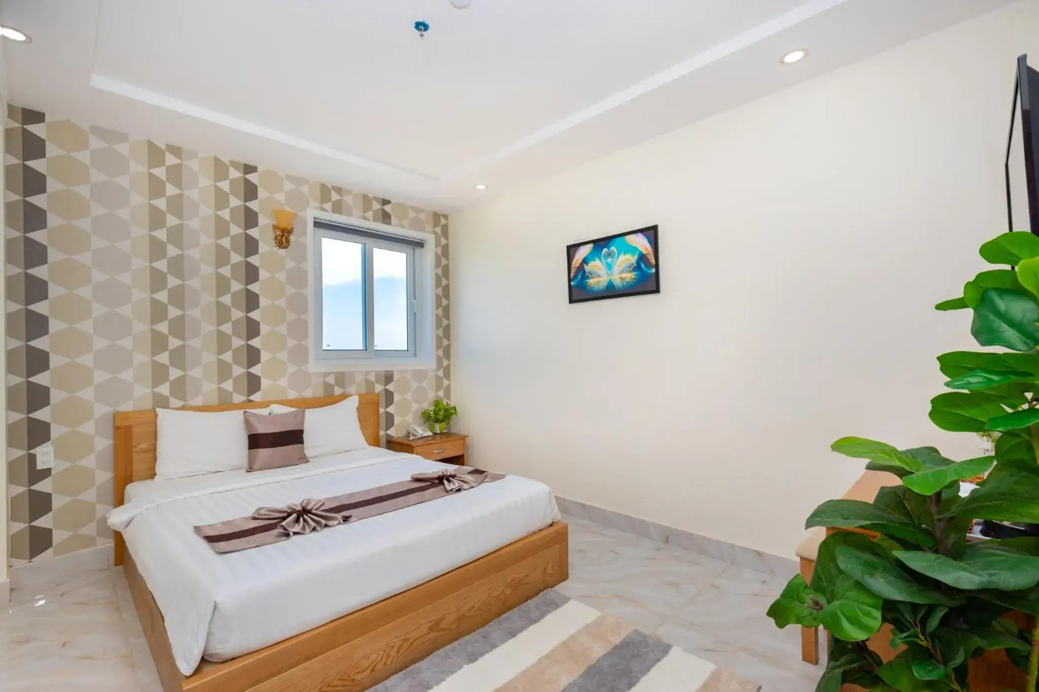 Deluxe Double Room in Ngoc Hanh Beach Hotel Deluxe Double Room in Ngoc Hanh Beach Hotel