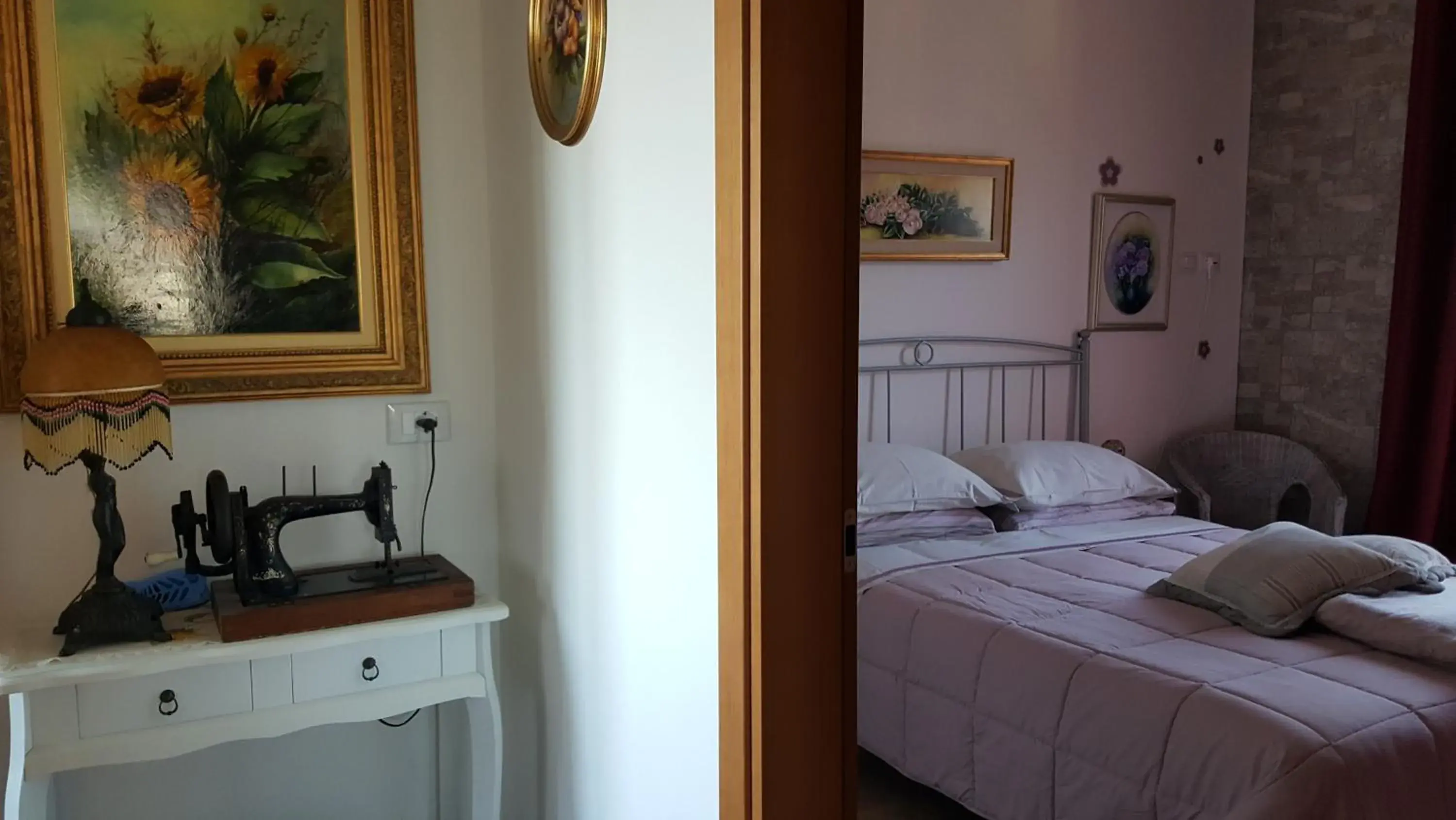 Double Room with Private Bathroom - single occupancy in b&b Bigolin Cristina Double Room with Private Bathroom - single occupancy in b&b Bigolin Cristina