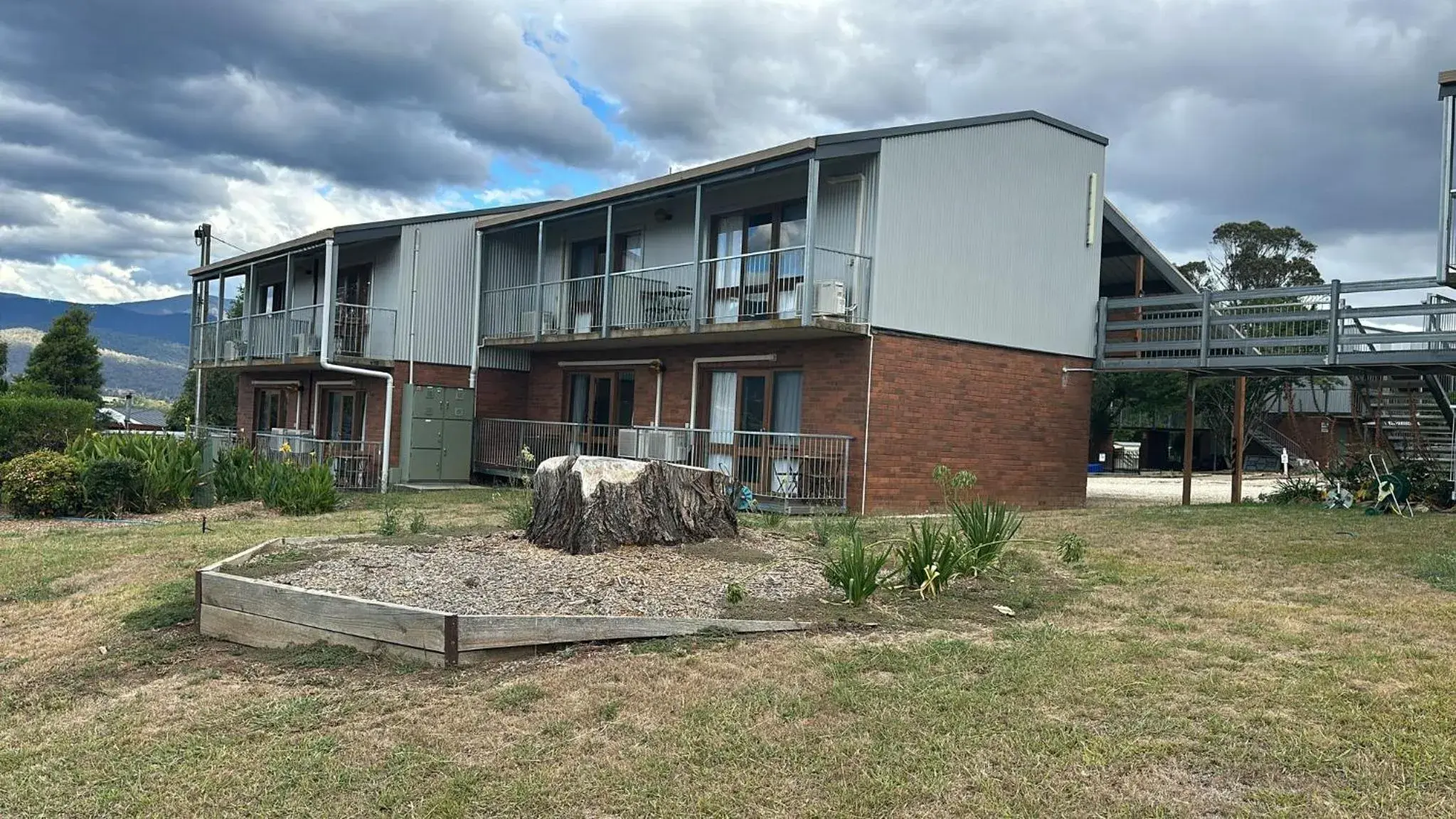 Mountain Creek Motel Bar & Restaurant Mountain Creek Motel Bar & Restaurant