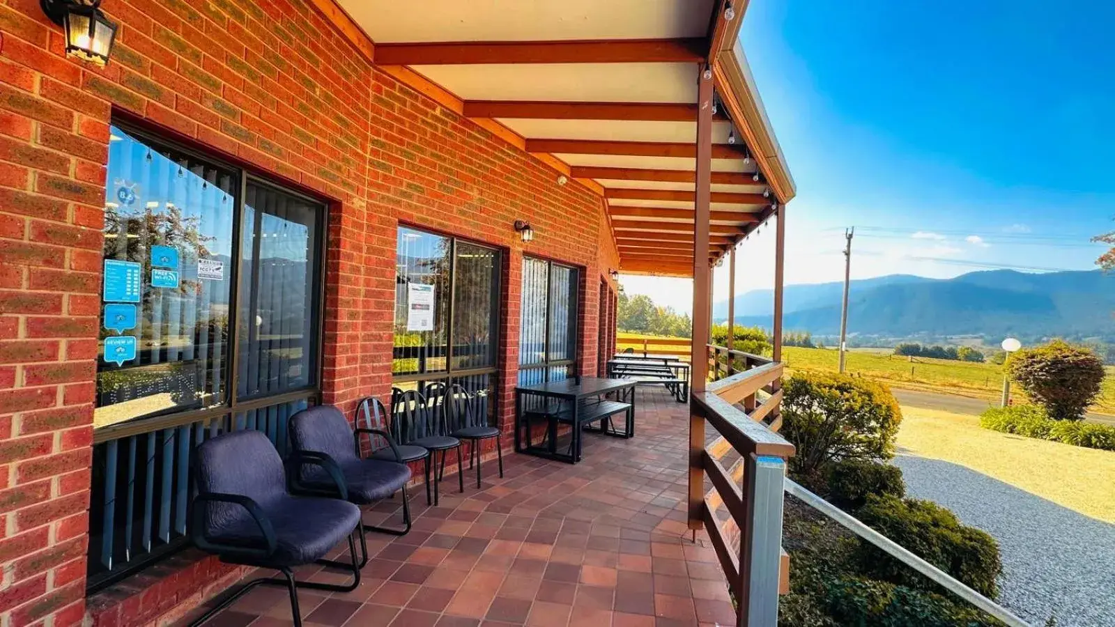 Restaurant/places to eat in Mountain Creek Motel Bar & Restaurant Restaurant/places to eat in Mountain Creek Motel Bar & Restaurant