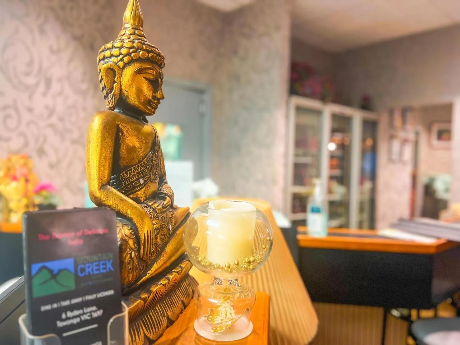 Restaurant/places to eat in Mountain Creek Motel Bar & Restaurant