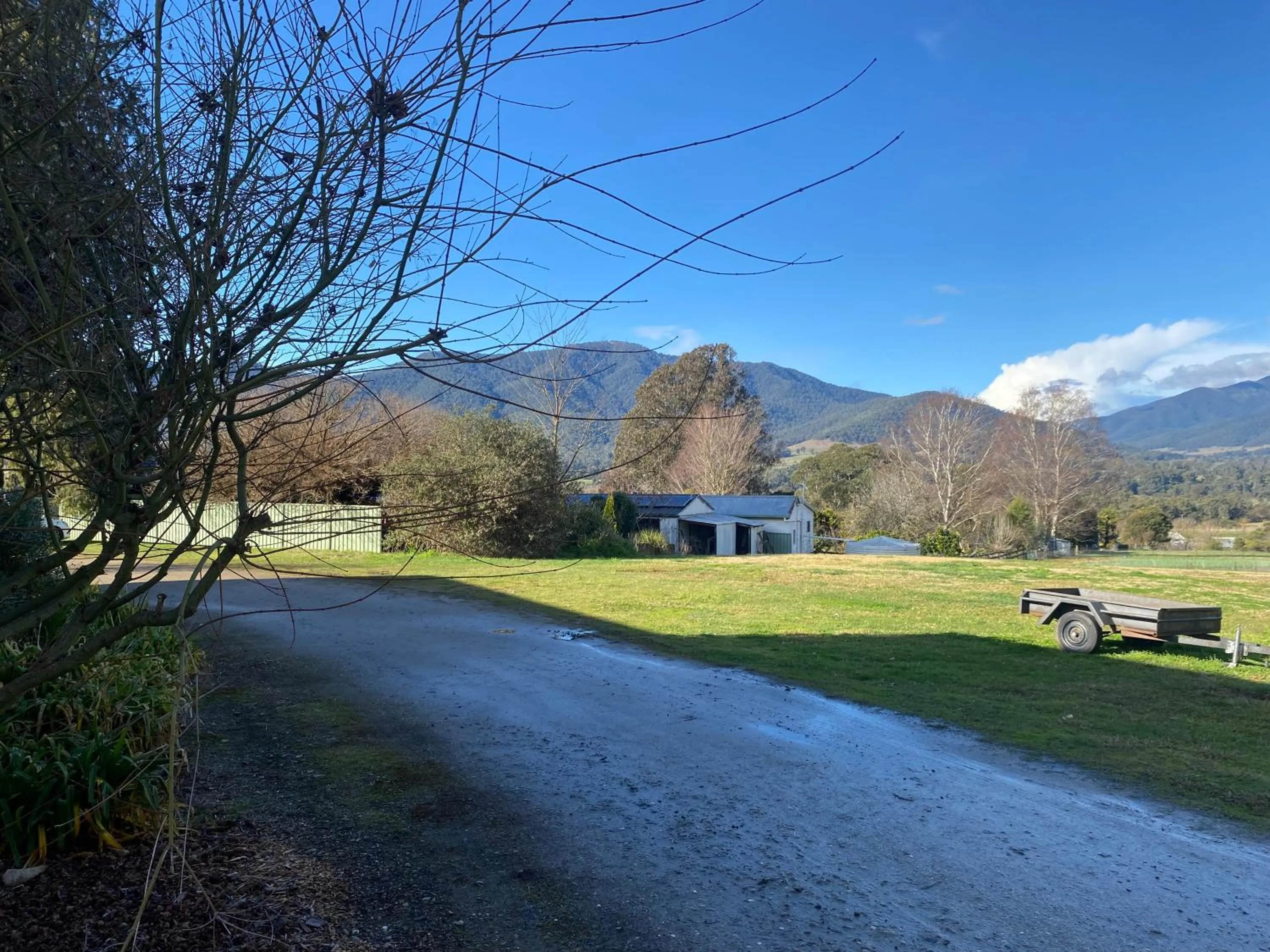 Mountain Creek Motel Bar & Restaurant