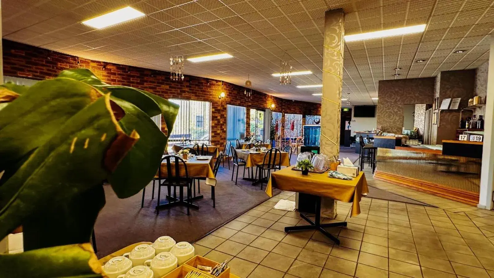 Restaurant/places to eat in Mountain Creek Motel Bar & Restaurant Restaurant/places to eat in Mountain Creek Motel Bar & Restaurant