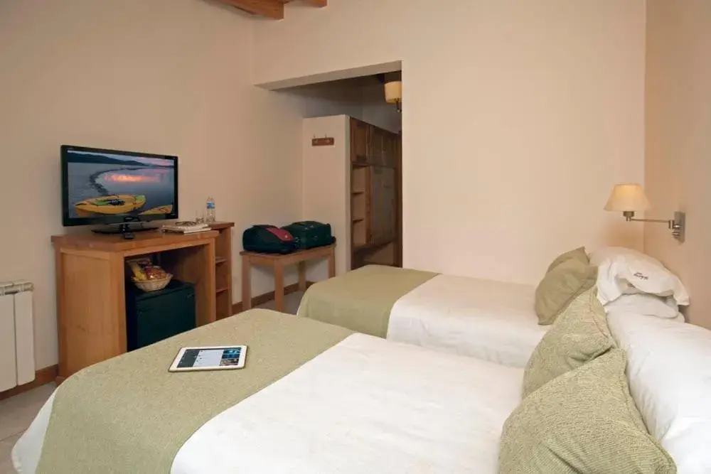 Photo of the whole room, Bed in Hotel Antiguos Photo of the whole room, Bed in Hotel Antiguos