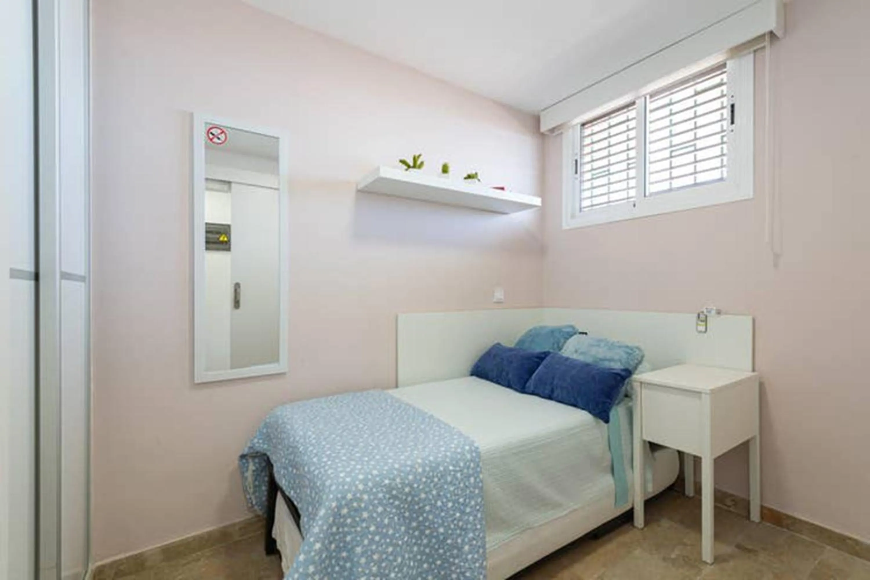 Bed in Central and functional