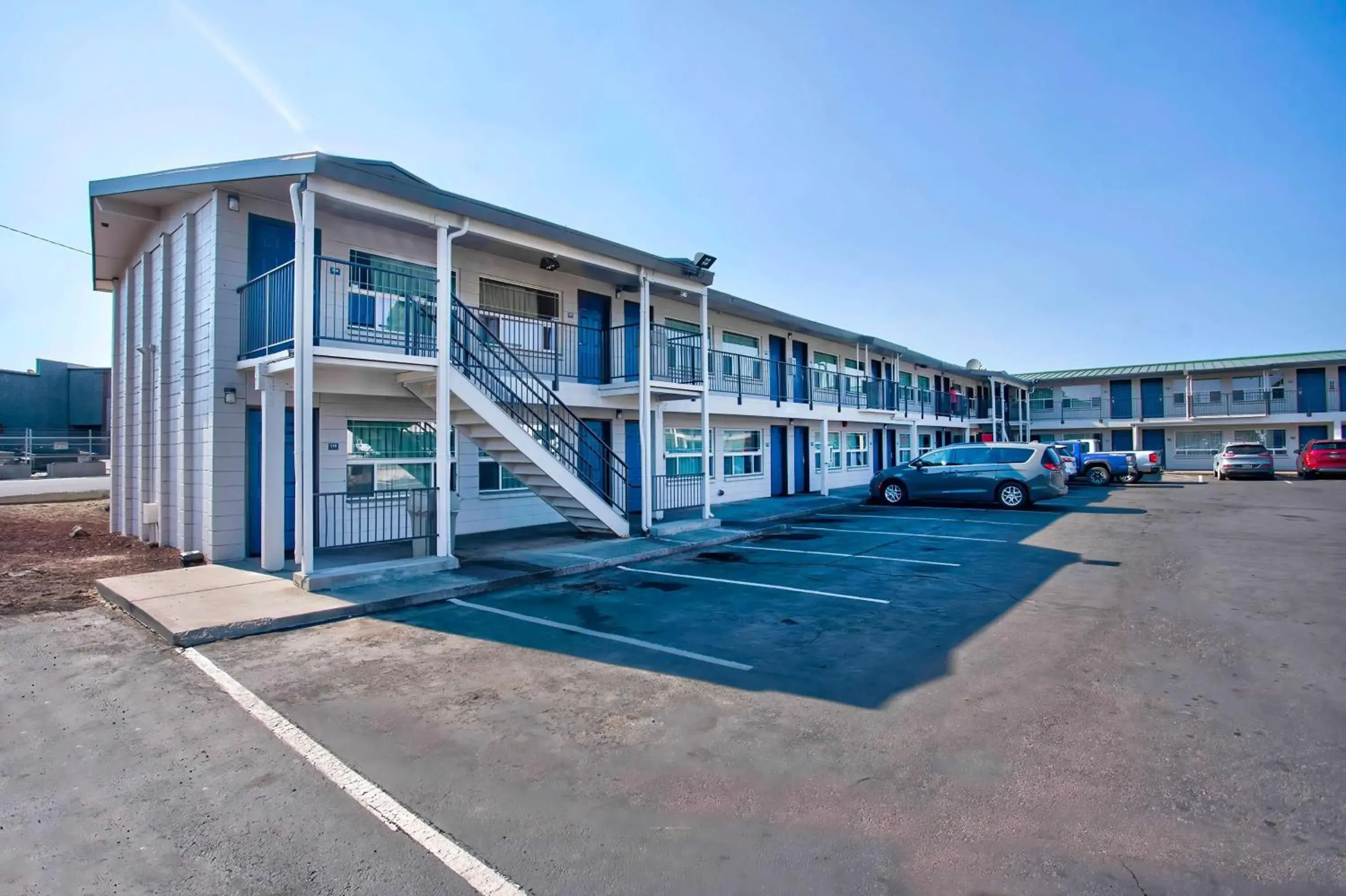 Property building in Motel 6-Bend, OR Property building in Motel 6-Bend, OR