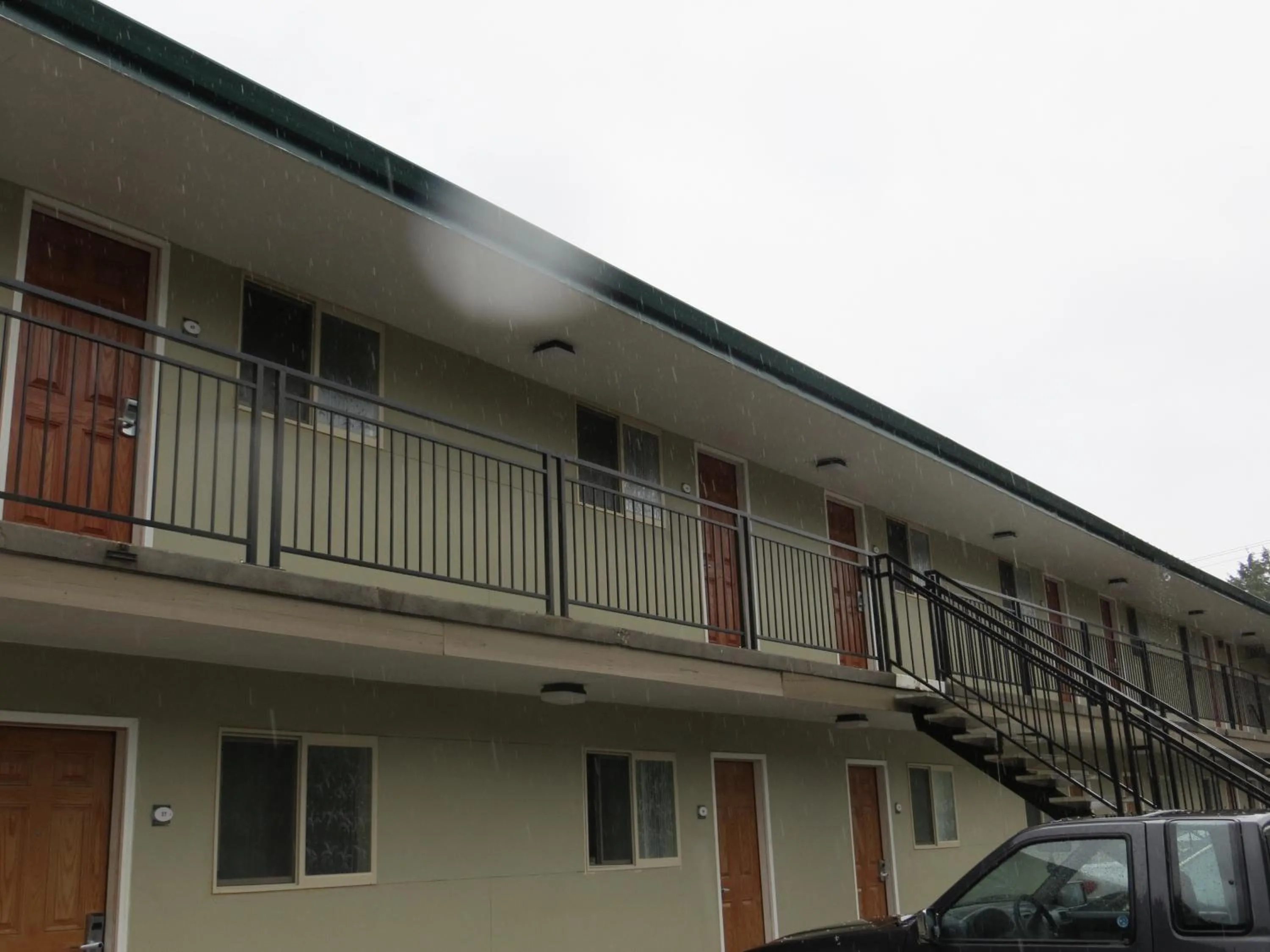 Facade/entrance in Cameo Motel - Portland