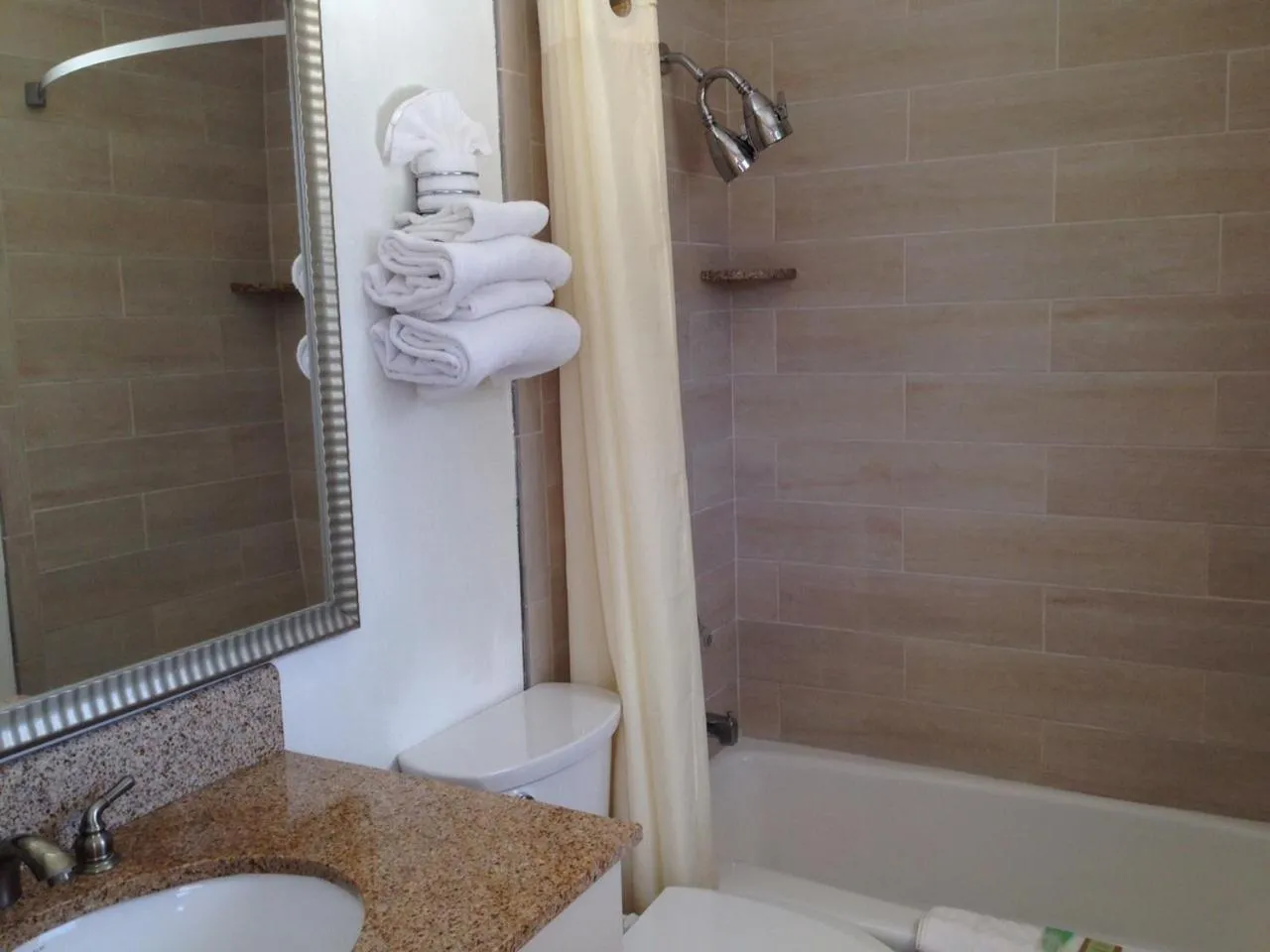 Shower in Cameo Motel - Portland