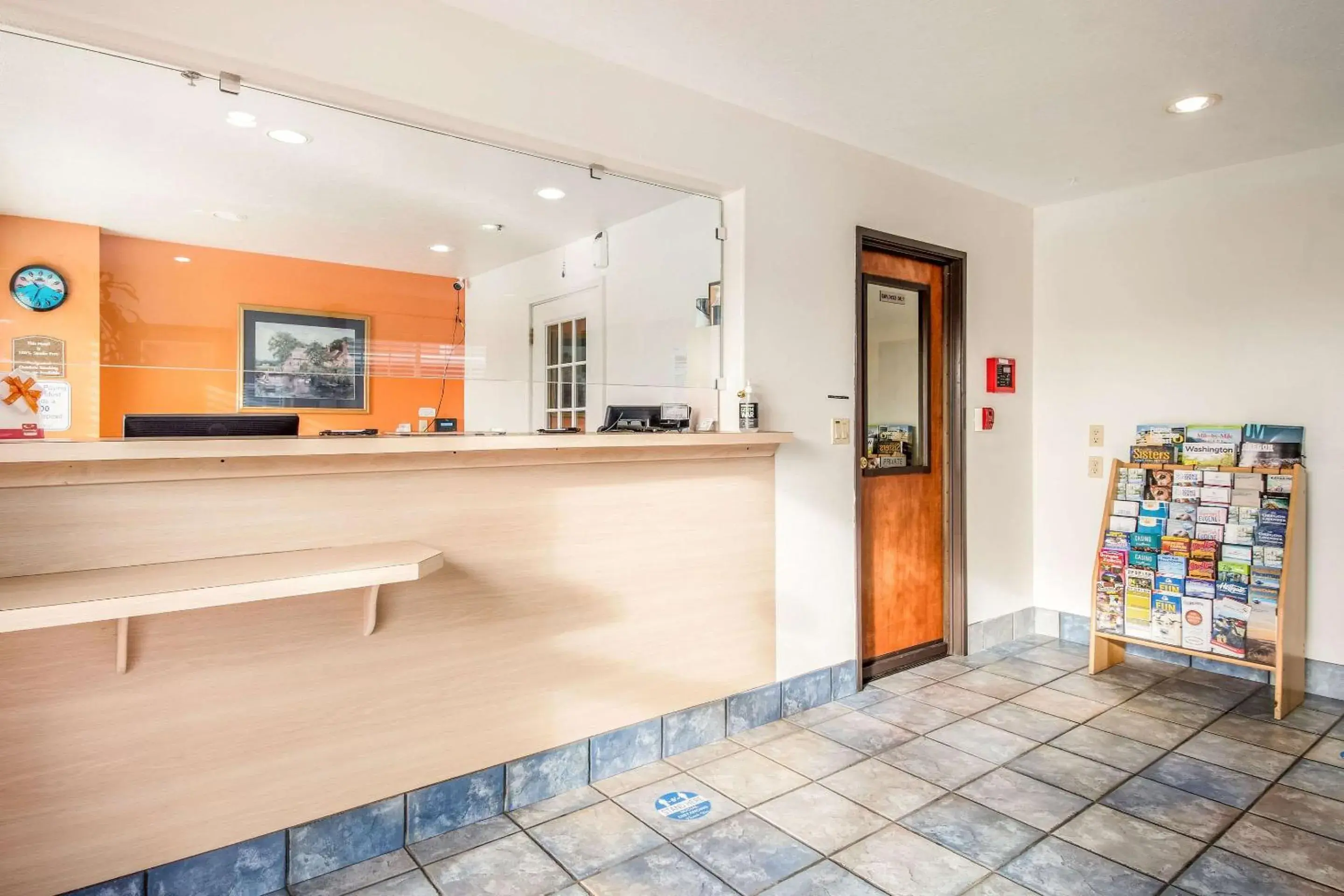 Lobby or reception in Econo Lodge Corvallis Near University Lobby or reception in Econo Lodge Corvallis Near University