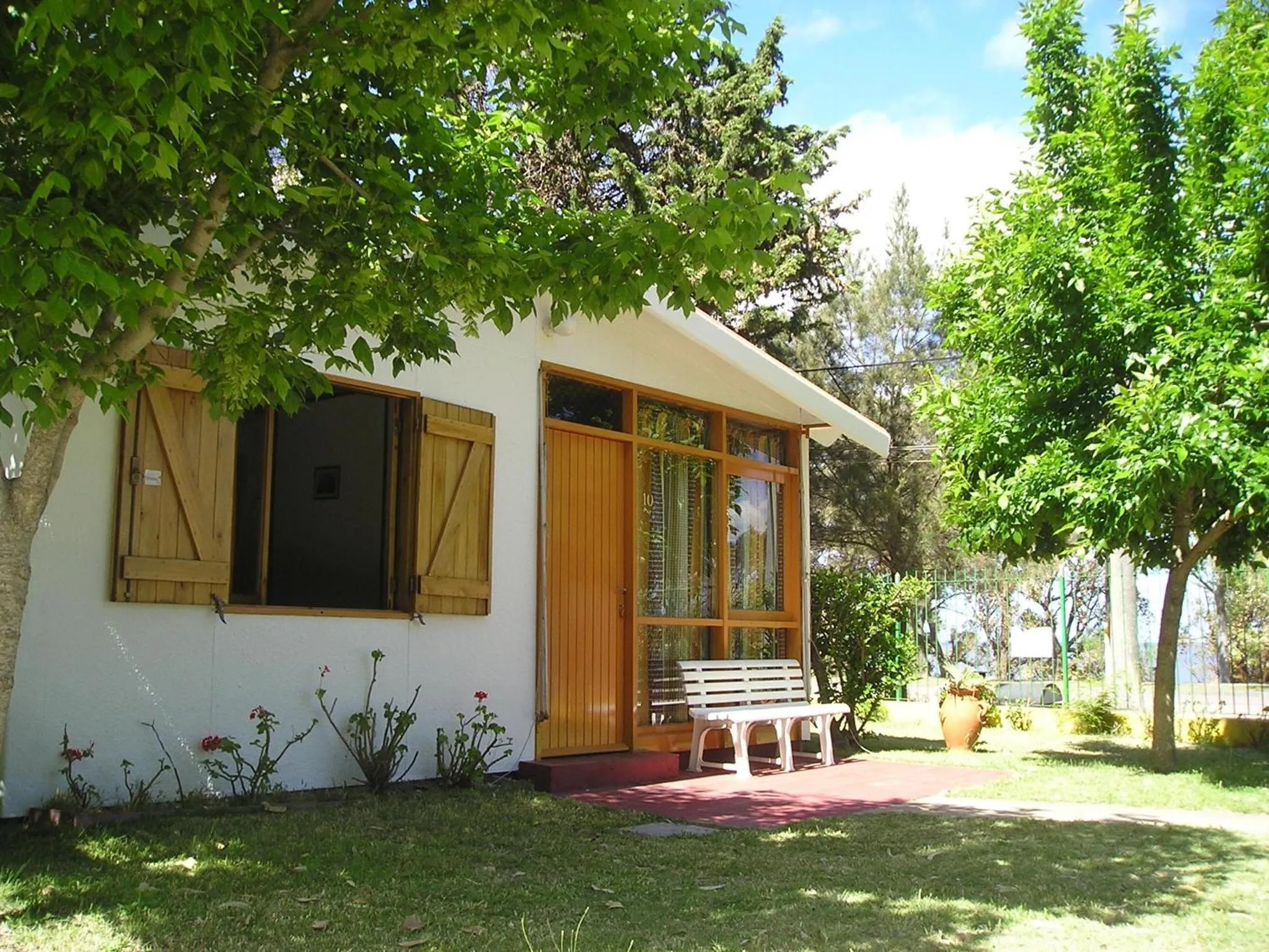 Facade/entrance in Paradise Complejo Turístico