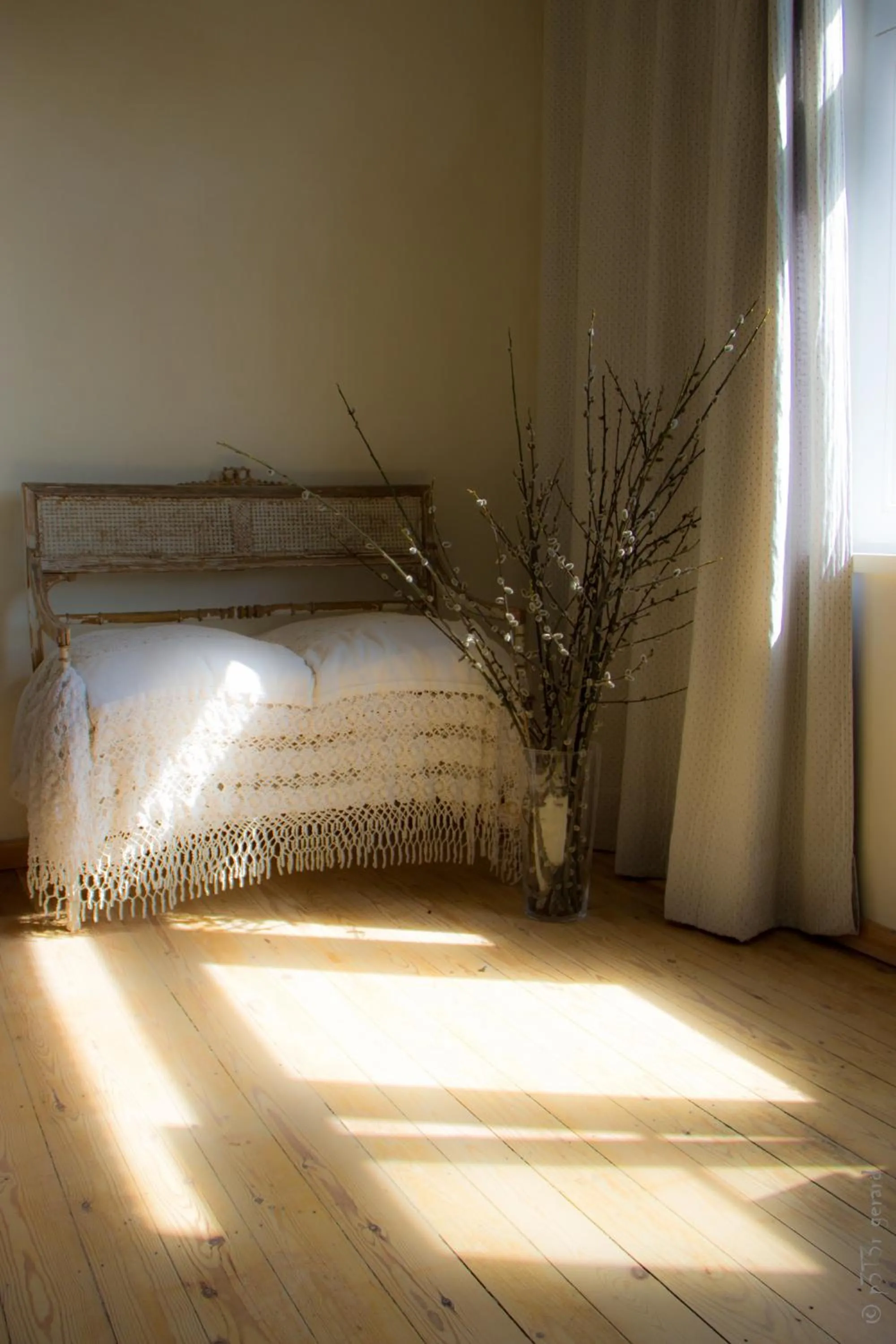 Decorative detail in Rachel