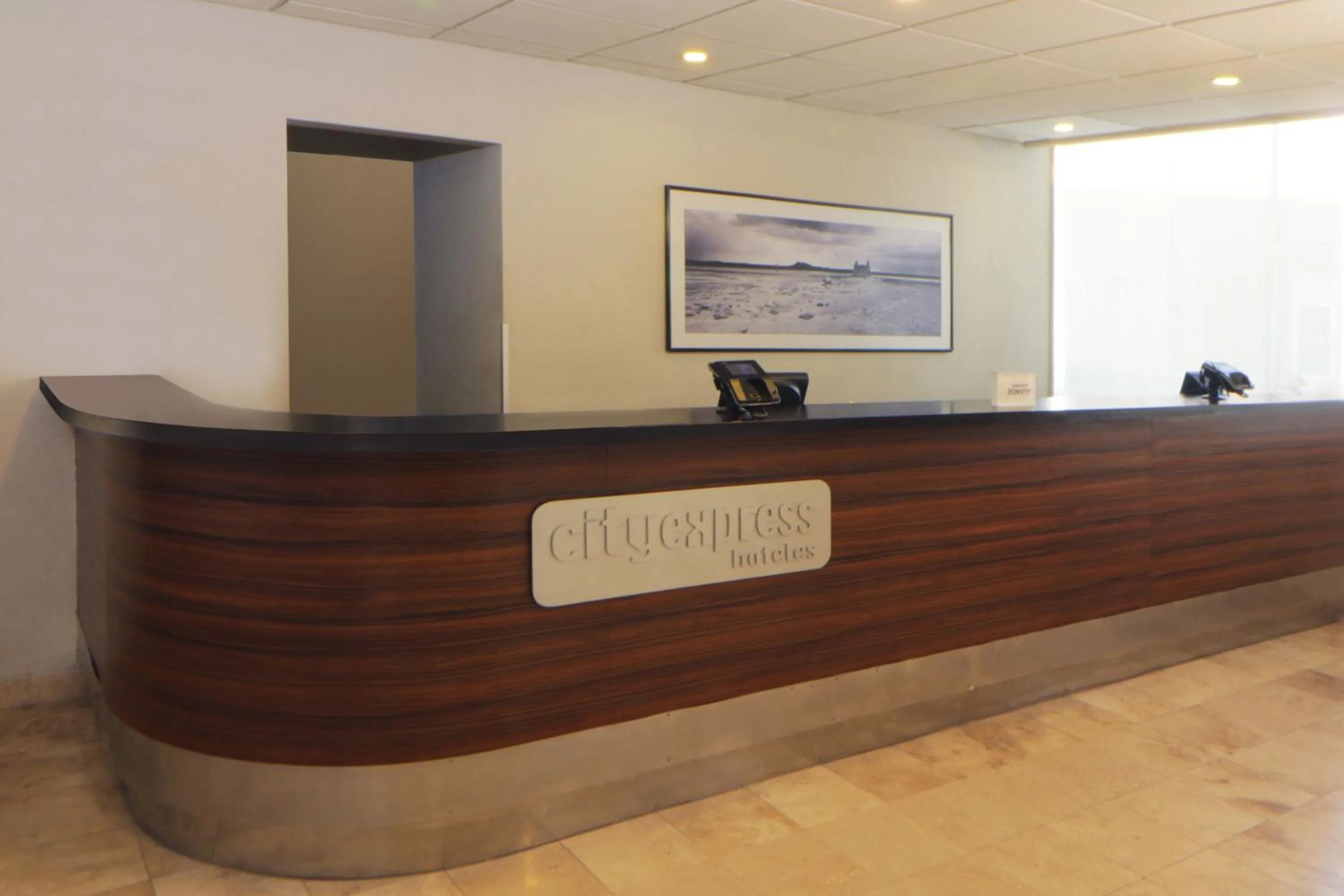Lobby or reception in City Express by Marriott Nuevo Laredo
