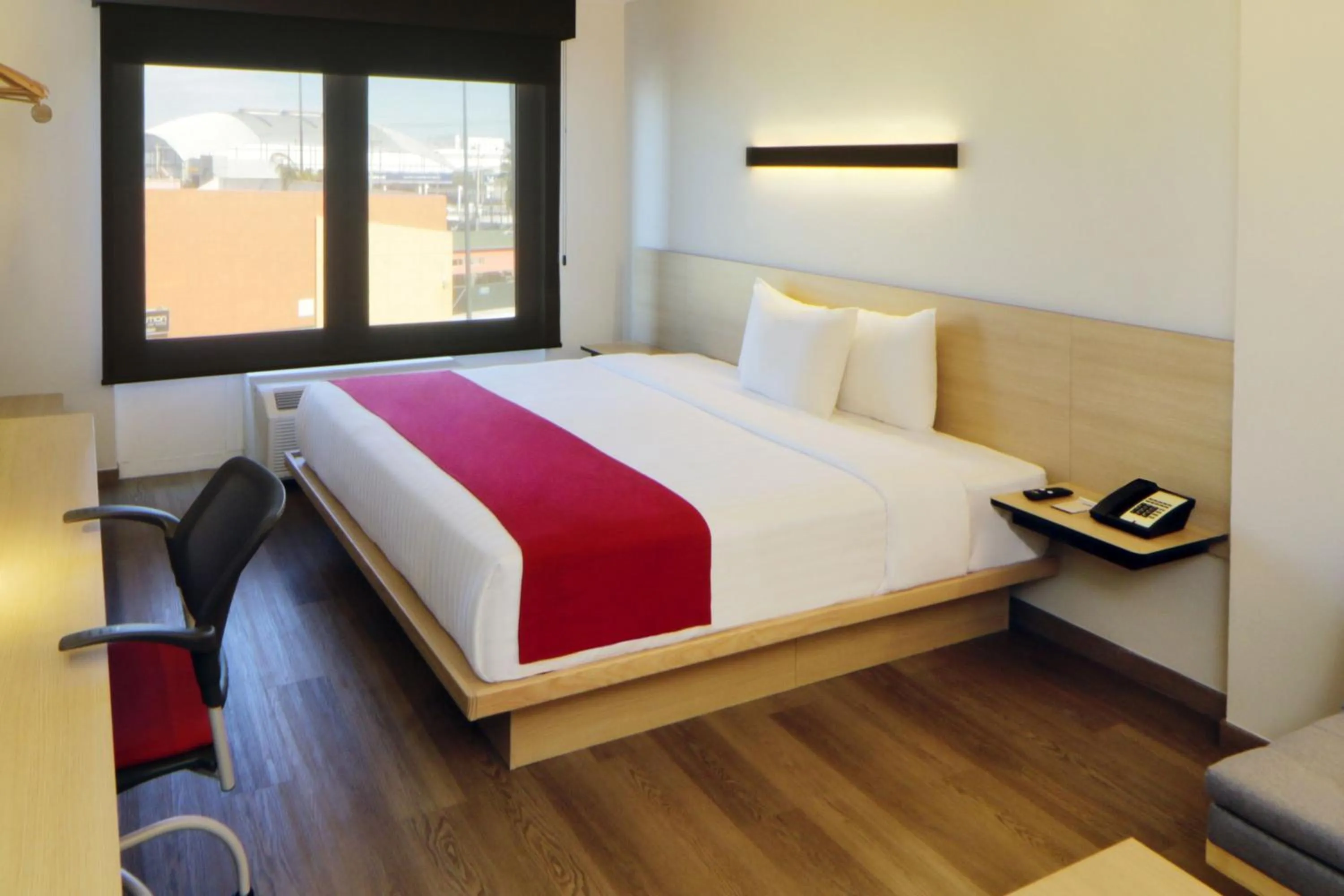 Bedroom, Bed in City Express by Marriott Nuevo Laredo