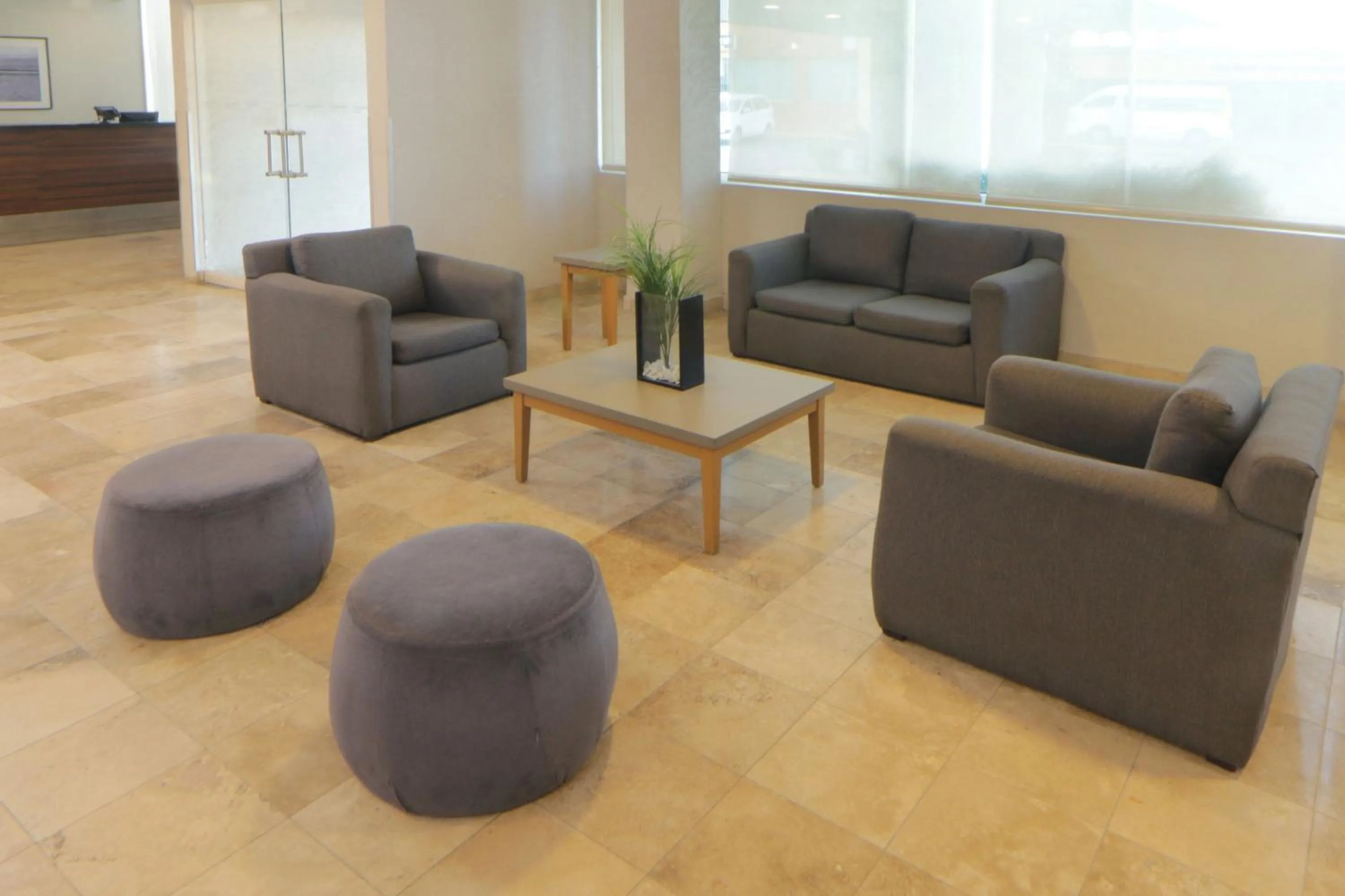 Lobby or reception in City Express by Marriott Nuevo Laredo