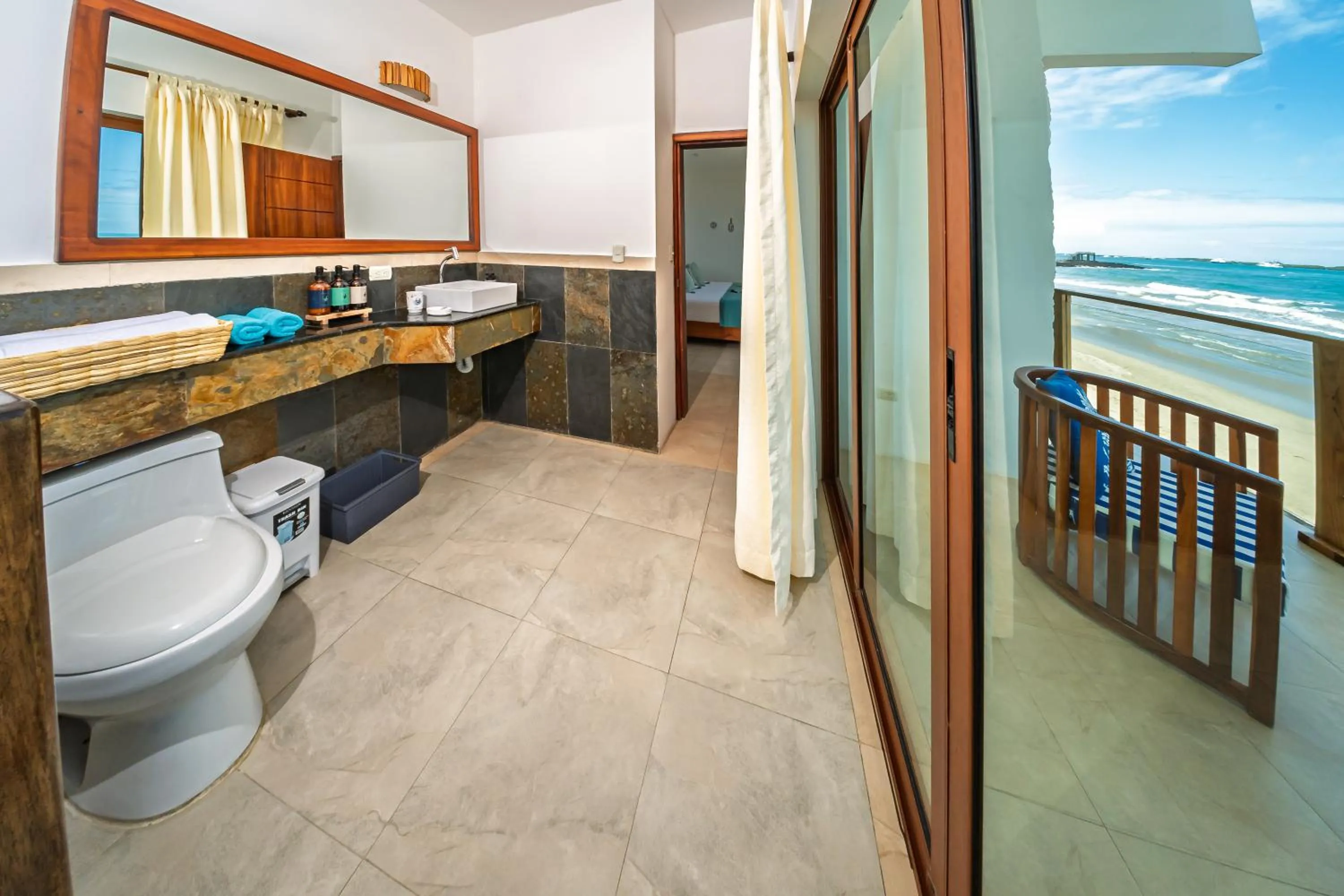 Bathroom in Cormorant Beach House
