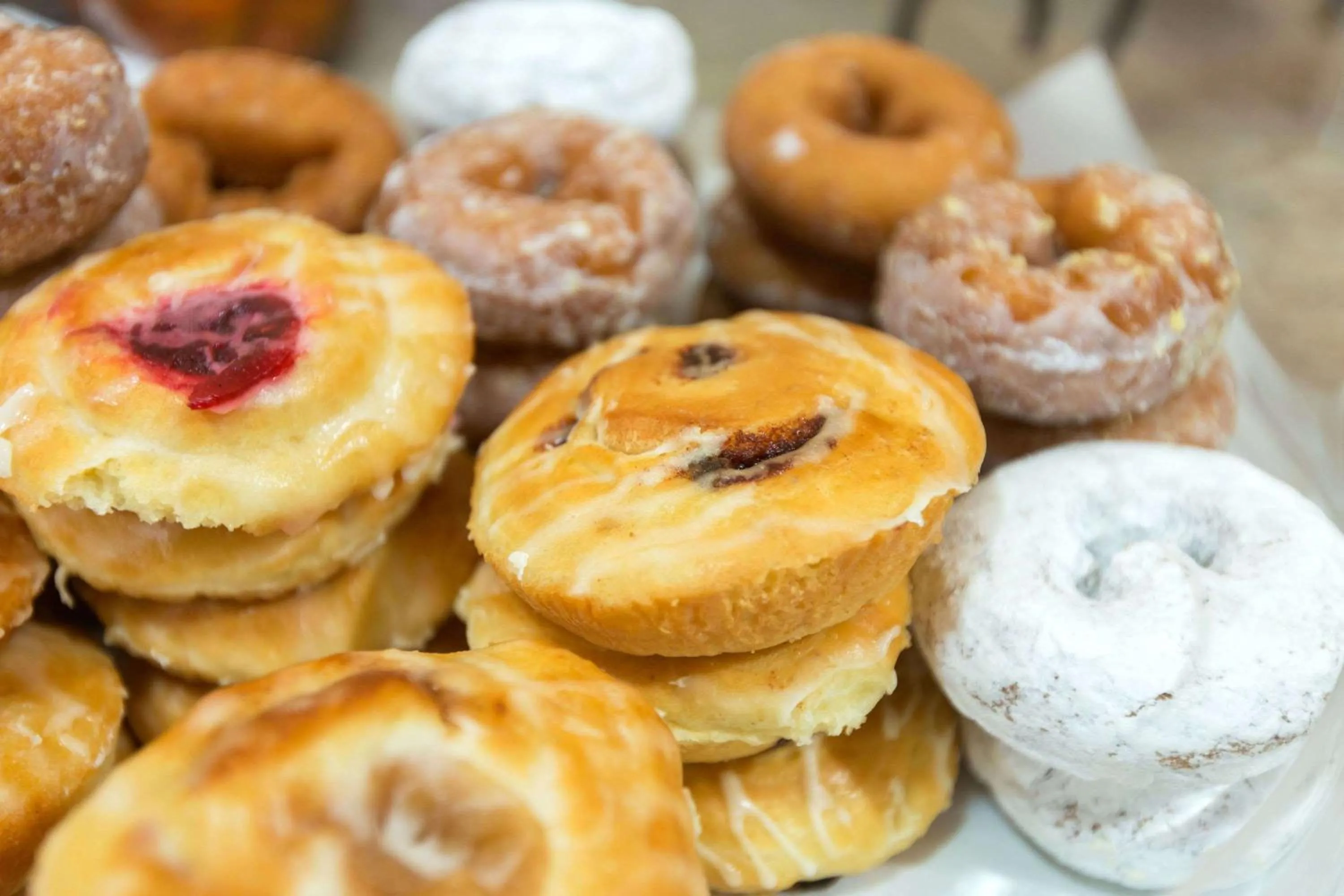 Restaurant/places to eat in Ramada by Wyndham Pikesville/Baltimore North