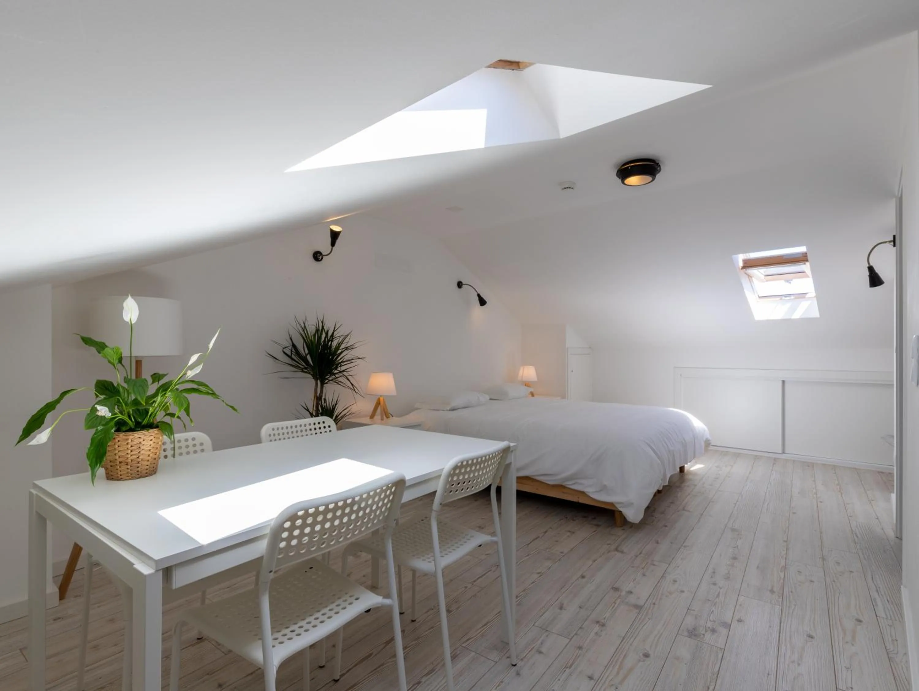 GiG Capsule Hostel