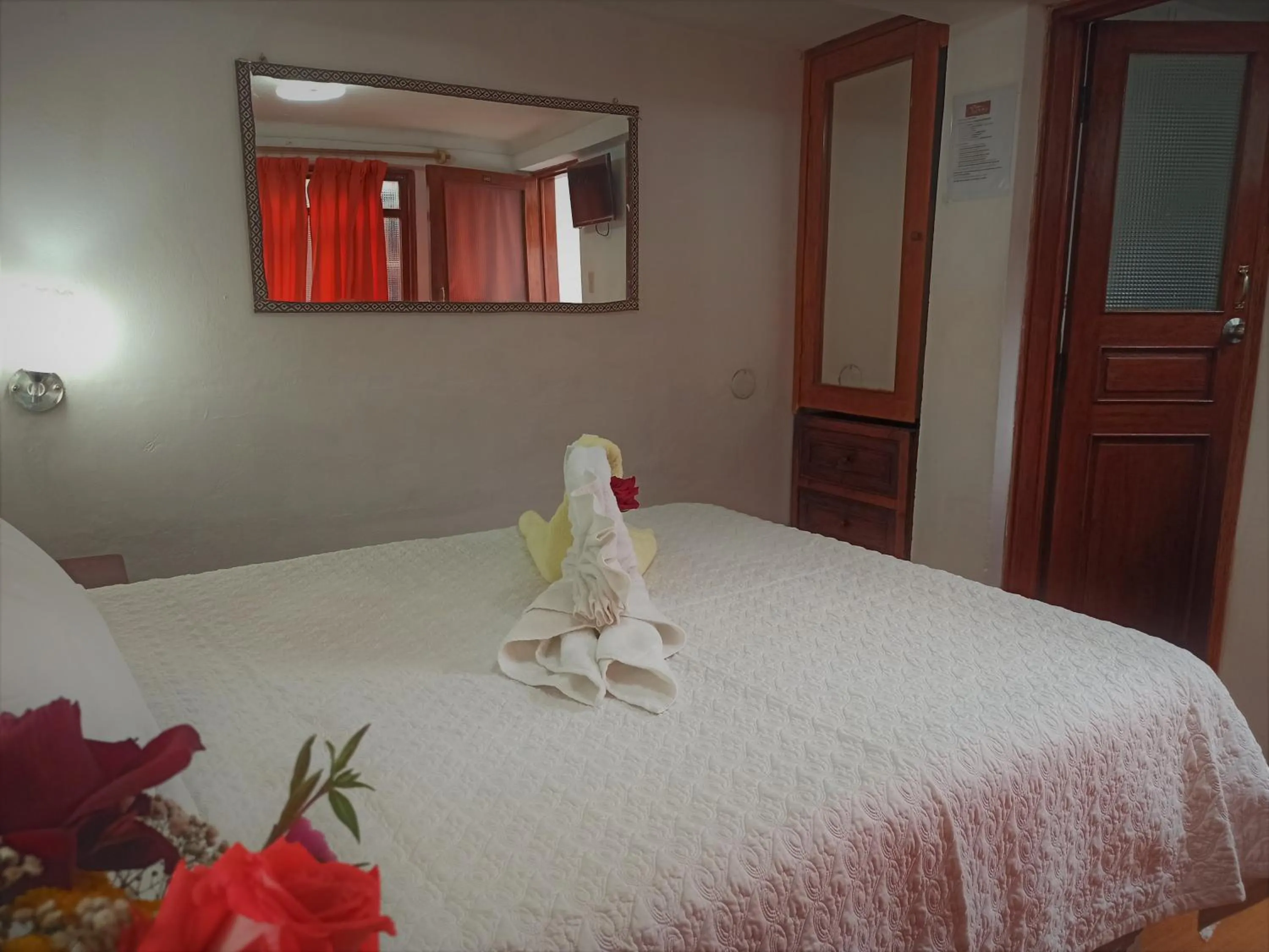 Photo of the whole room, Bed in Hostal Tu Hogar