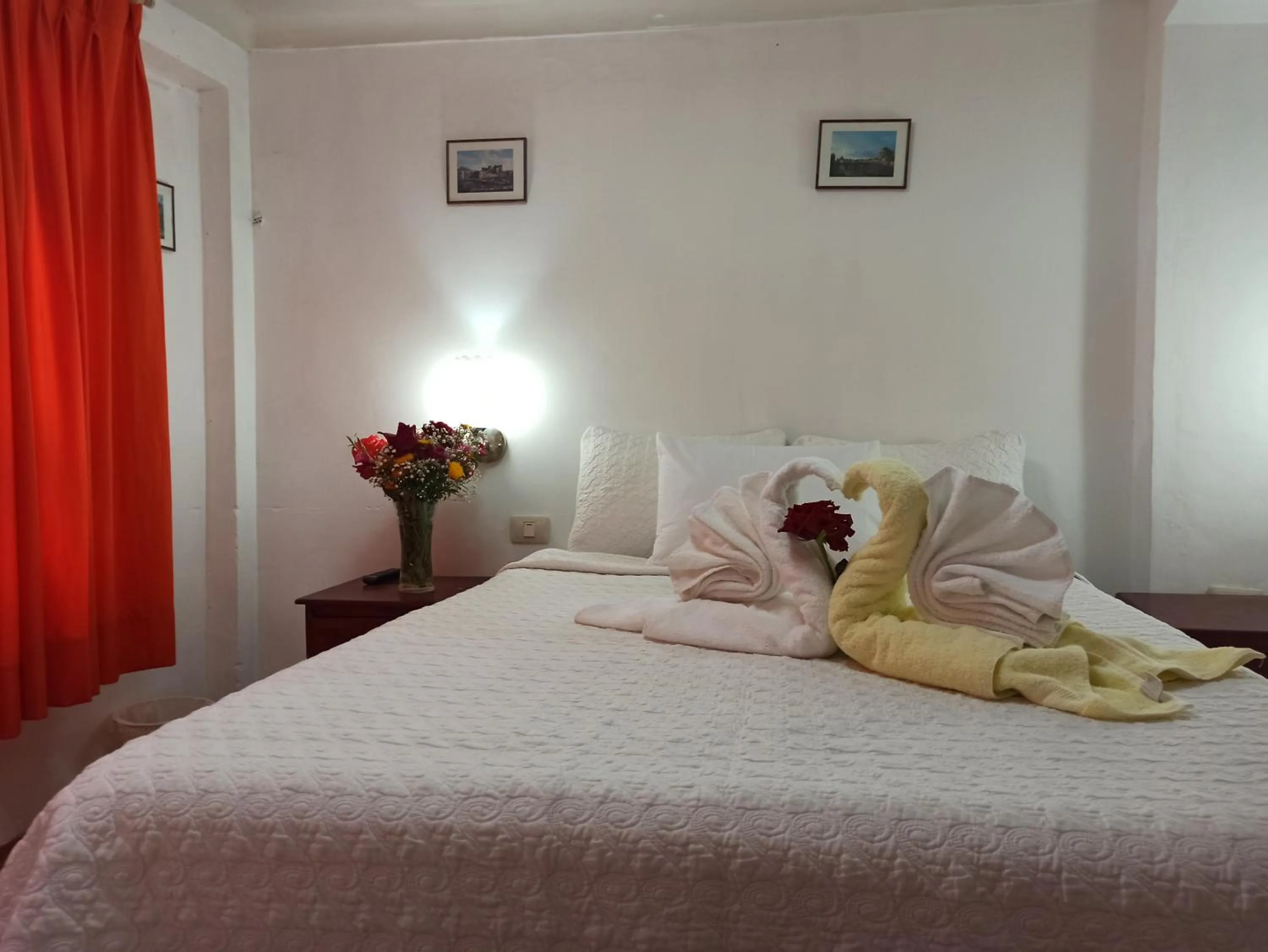 Photo of the whole room, Bed in Hostal Tu Hogar