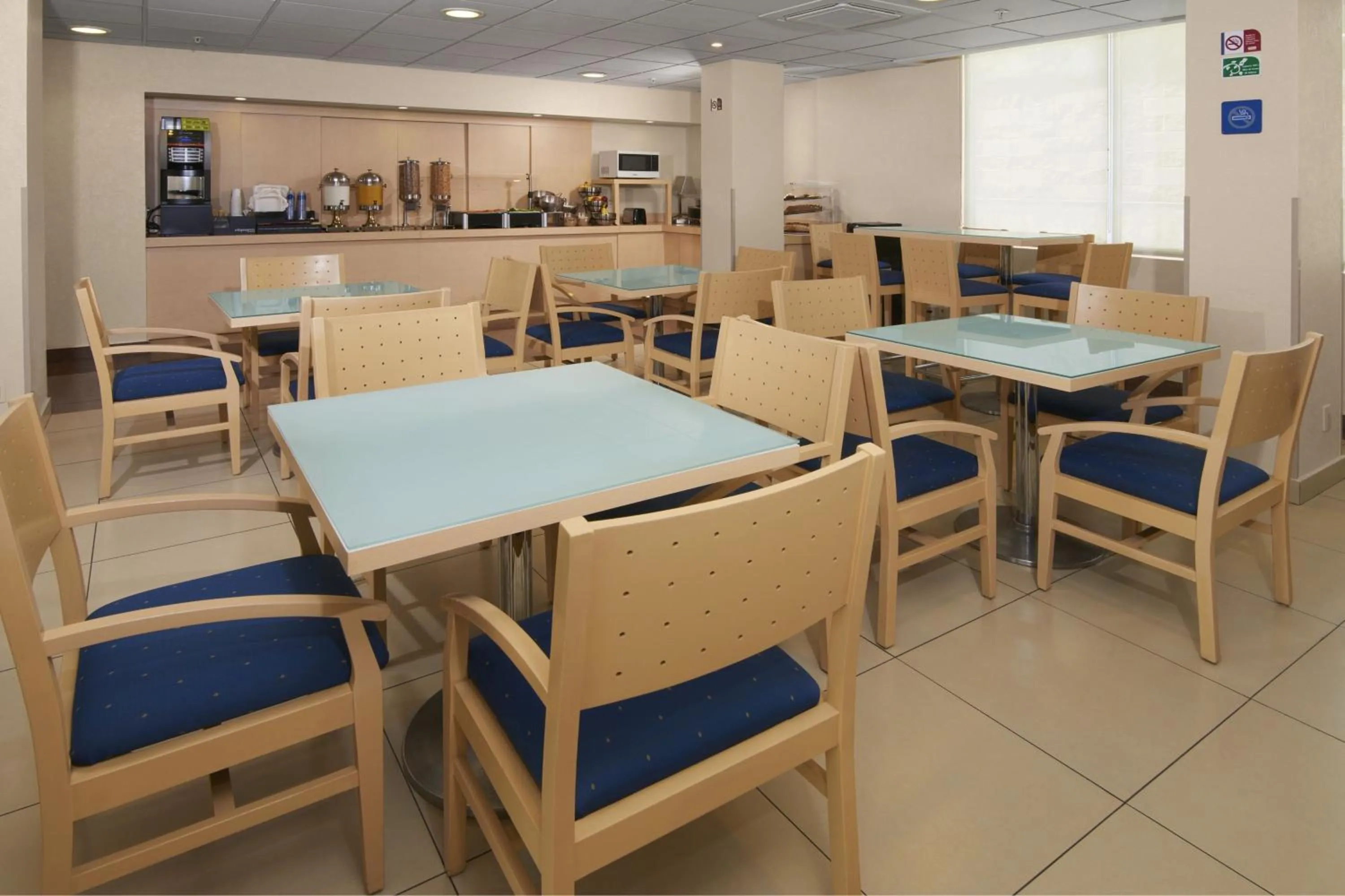 Breakfast in City Express by Marriott Tepotzotlán