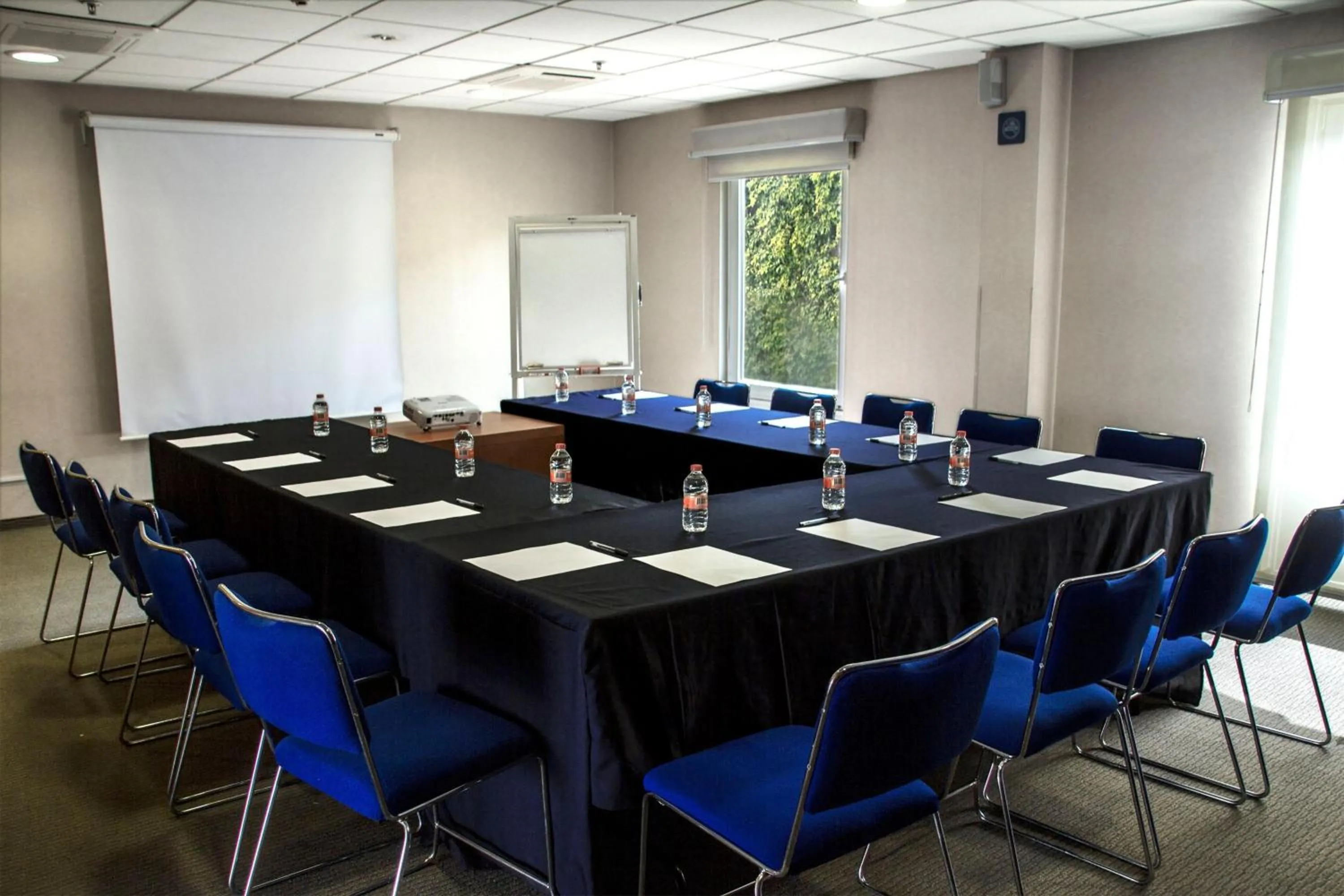 Meeting/conference room in City Express by Marriott Tepotzotlán