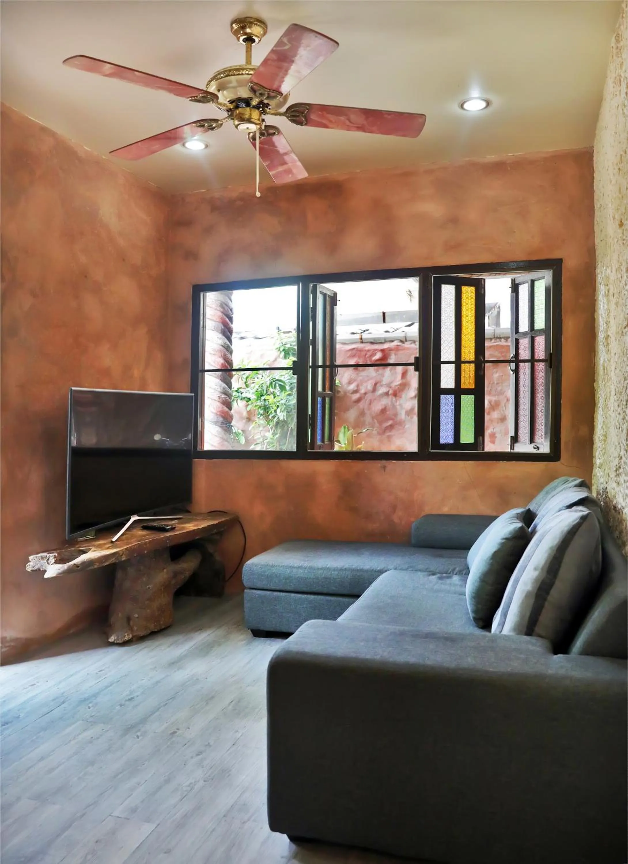 Communal lounge/ TV room in Villa Kamala Beach