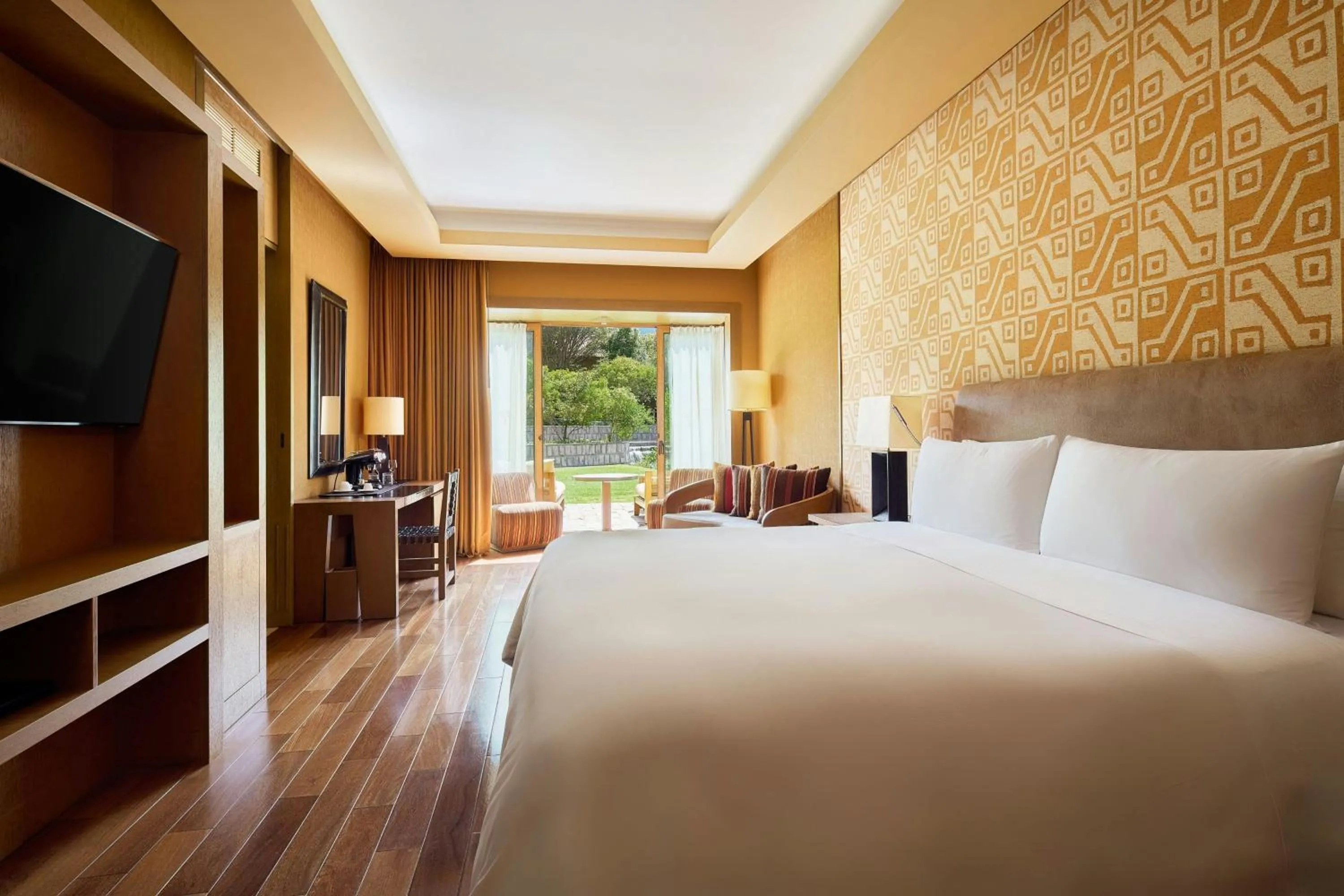 Photo of the whole room, Bed in Tambo del Inka, a Luxury Collection Resort & Spa, Valle Sagrado