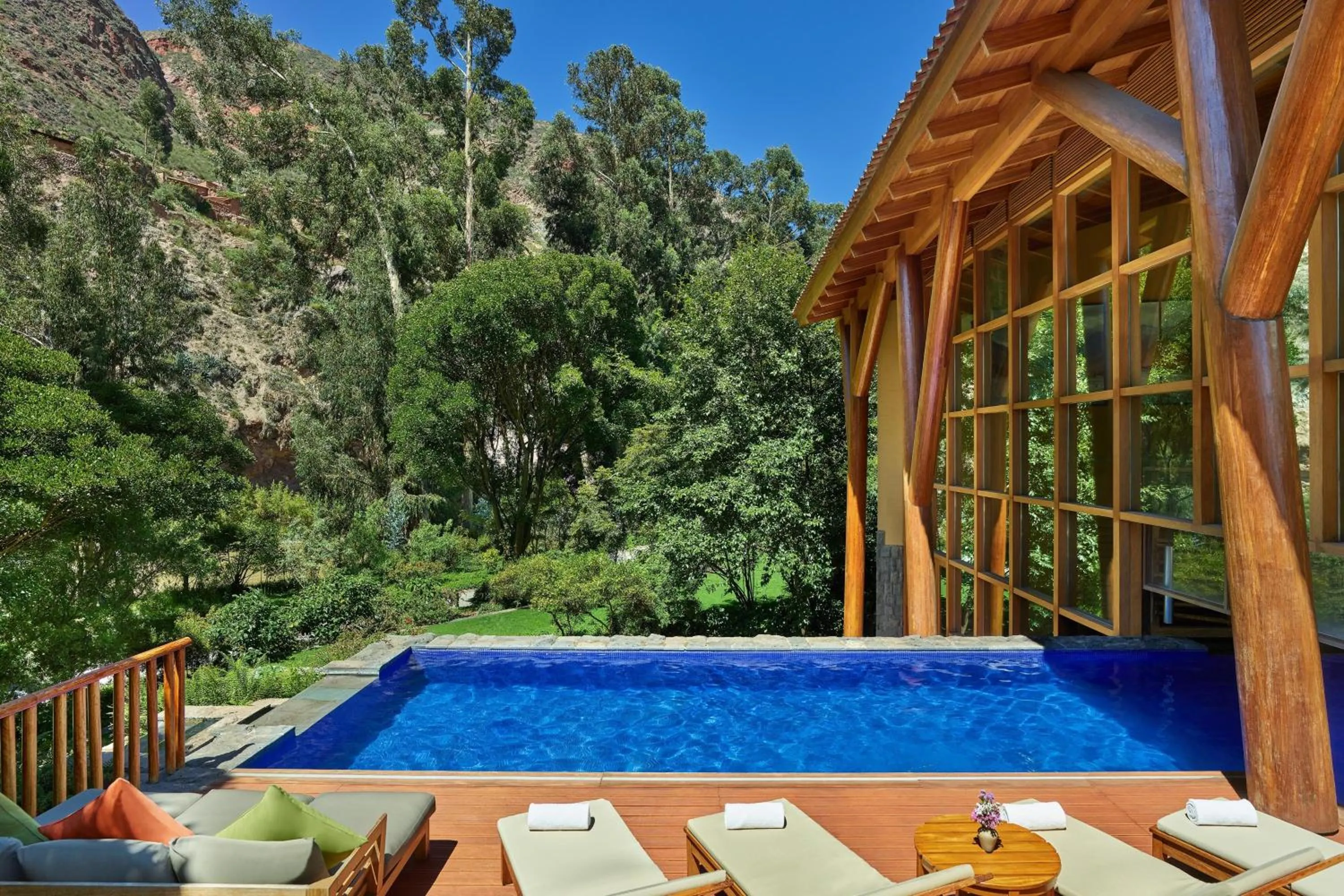 Swimming pool in Tambo del Inka, a Luxury Collection Resort & Spa, Valle Sagrado