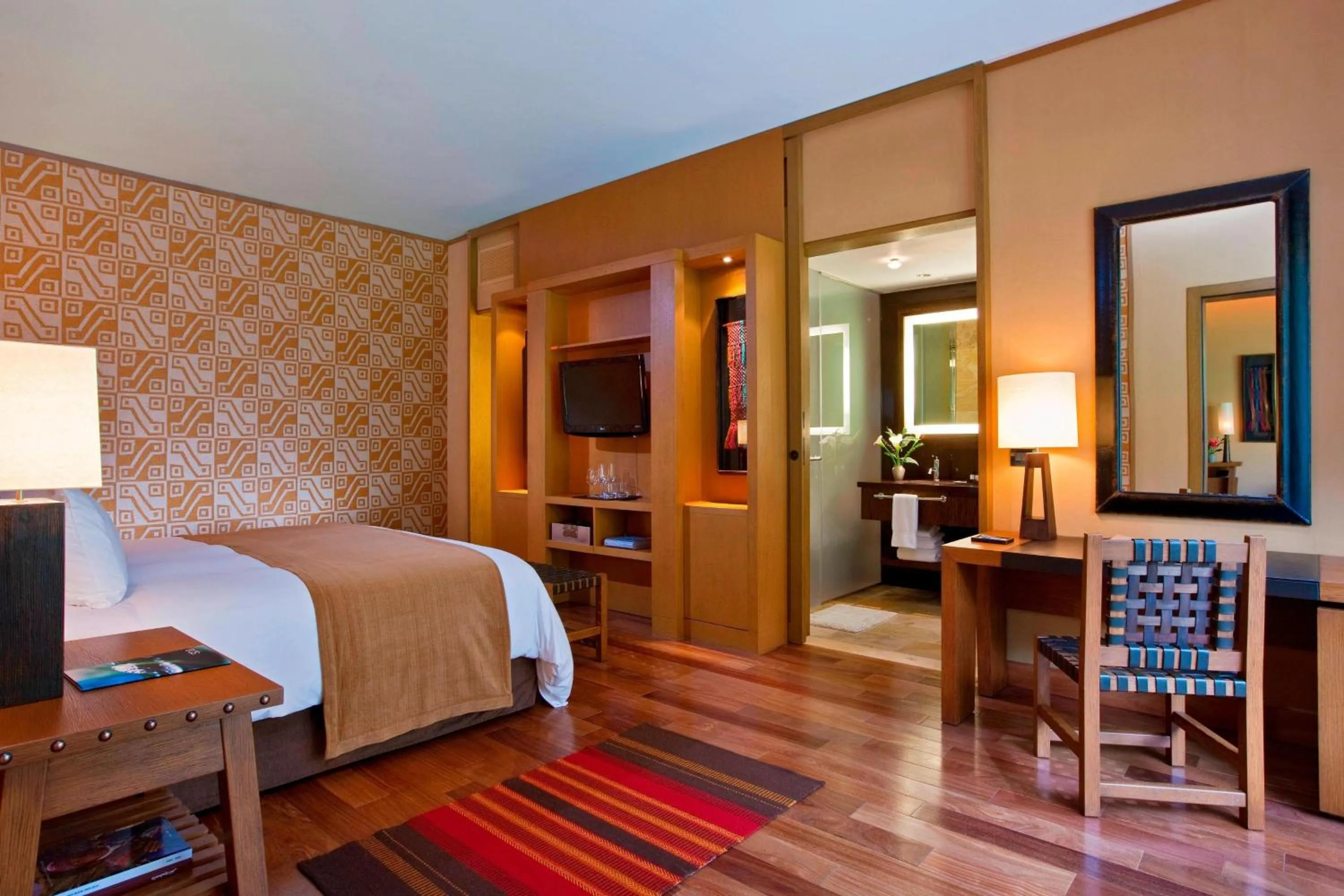 Photo of the whole room, Bed in Tambo del Inka, a Luxury Collection Resort & Spa, Valle Sagrado