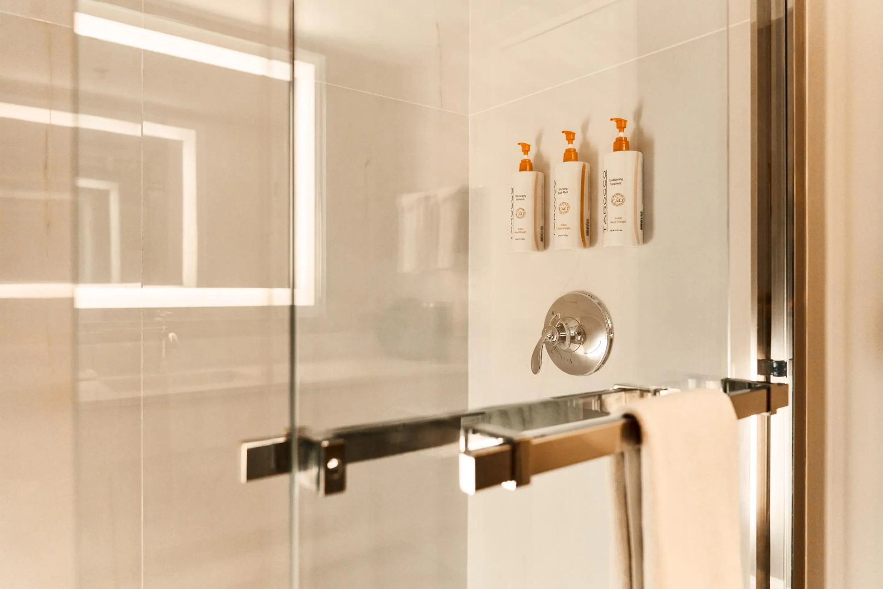 CasaBlanca Resort, Casino, Golf & Spa